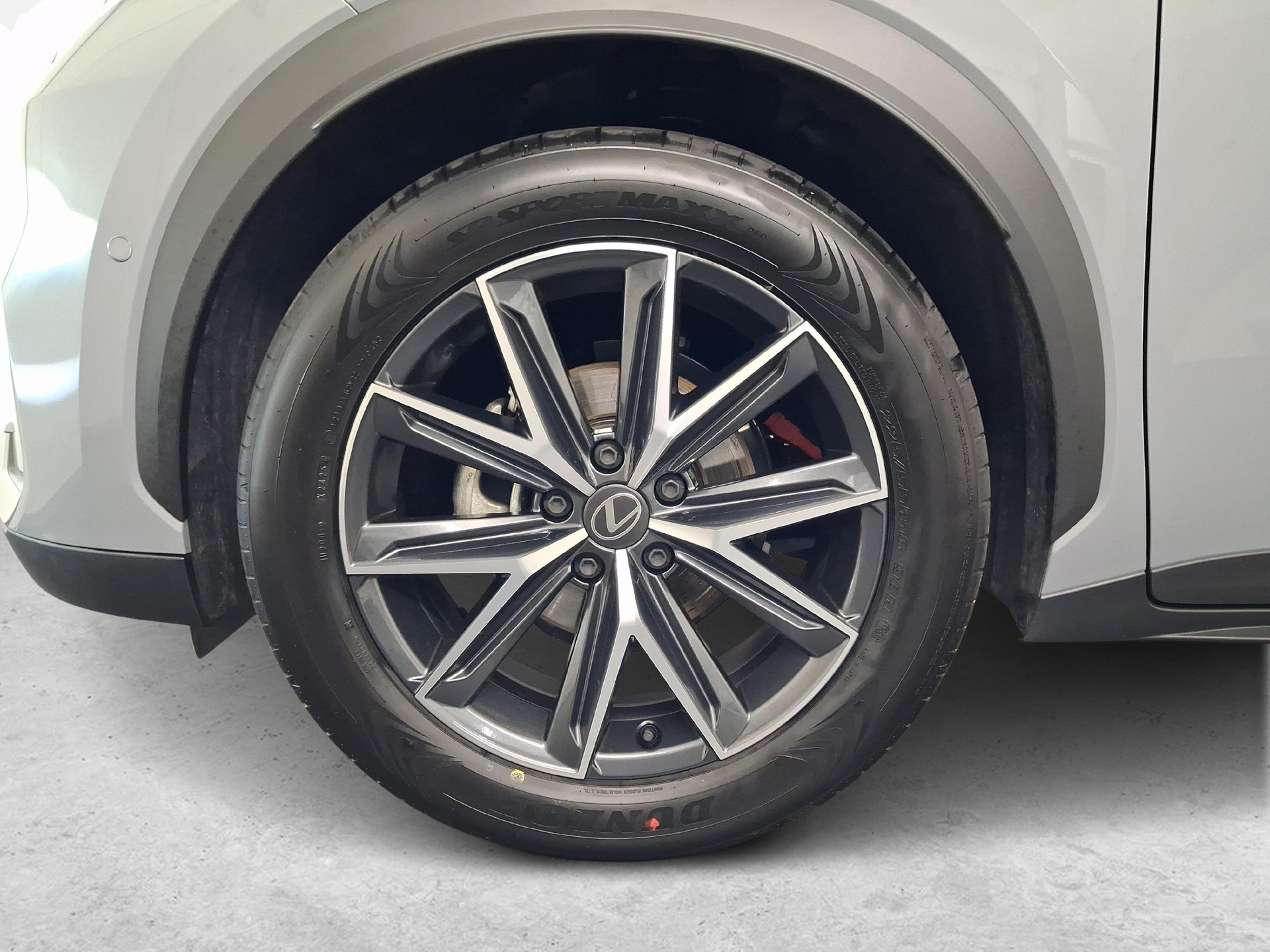 LEXUS LBX 1.5 Hybrid Cool AWD-image-14