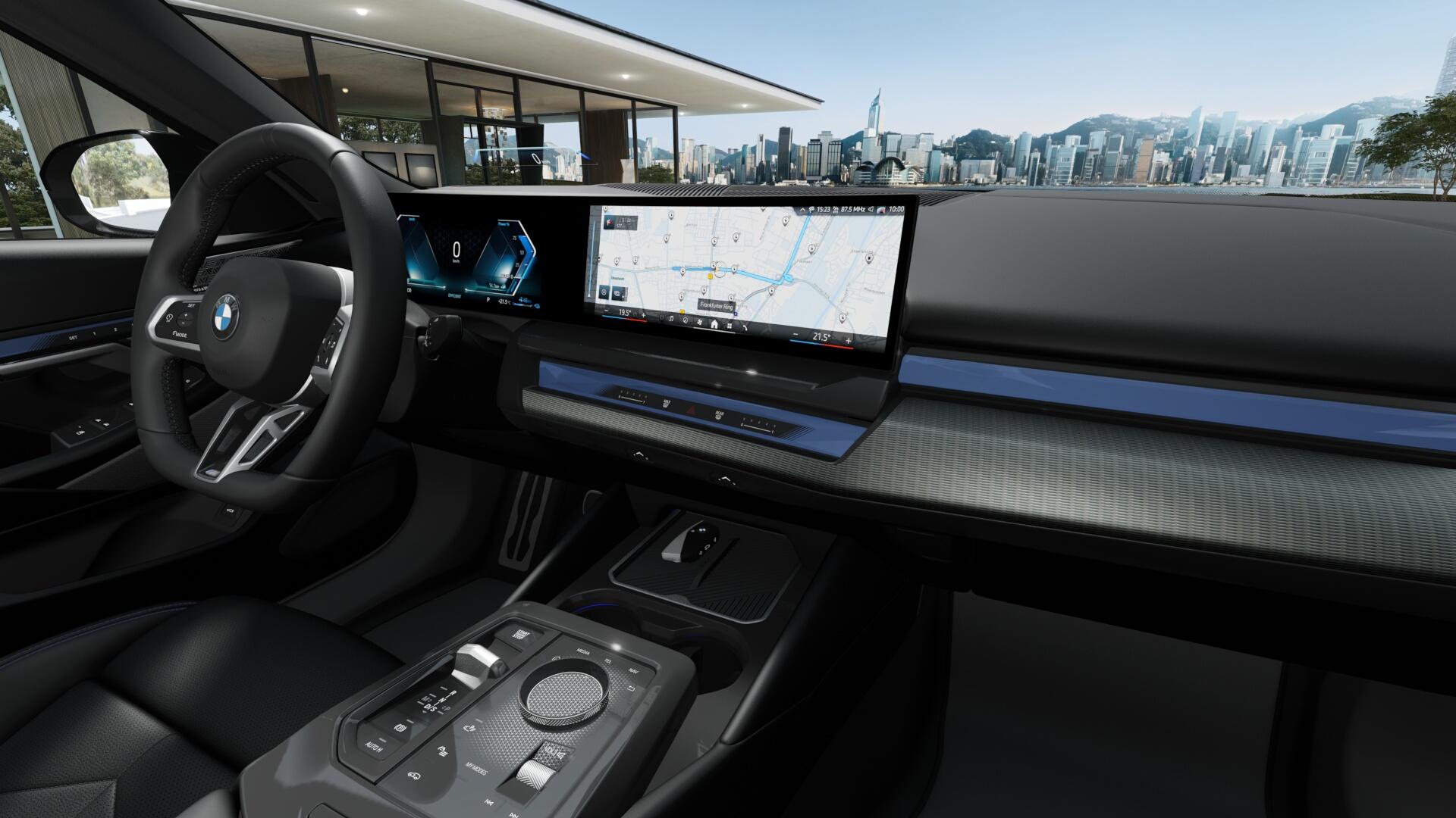 BMW 550e xDrive Touring-showroom-element-3