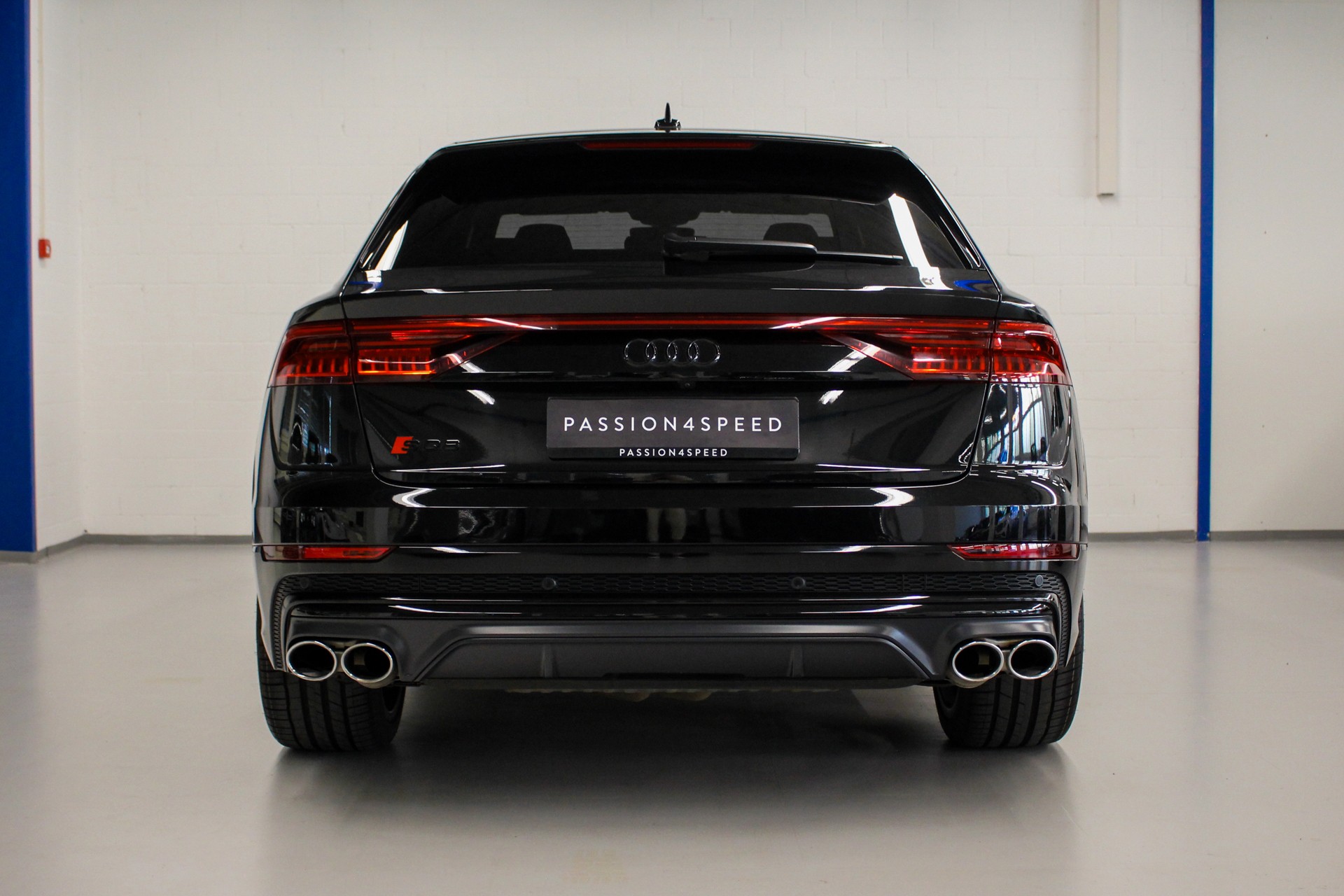 AUDI SQ8 TFSI quattro tiptronic-image-3