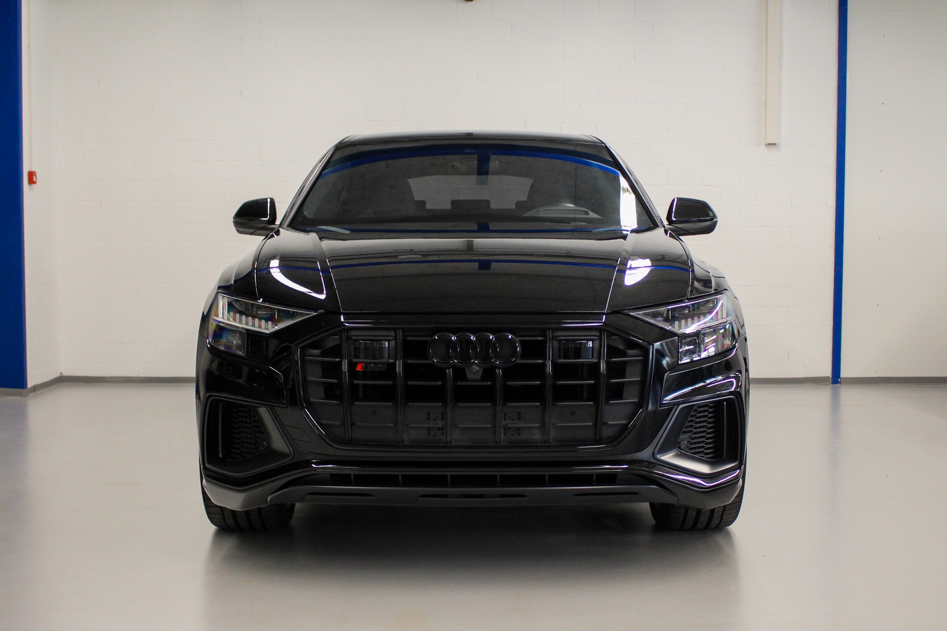 AUDI SQ8 TFSI quattro tiptronic-image-0