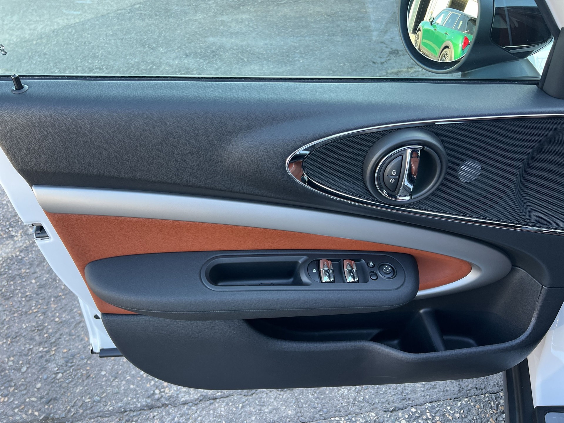 MINI Clubman Cooper S ALL4 Steptronic-image-16