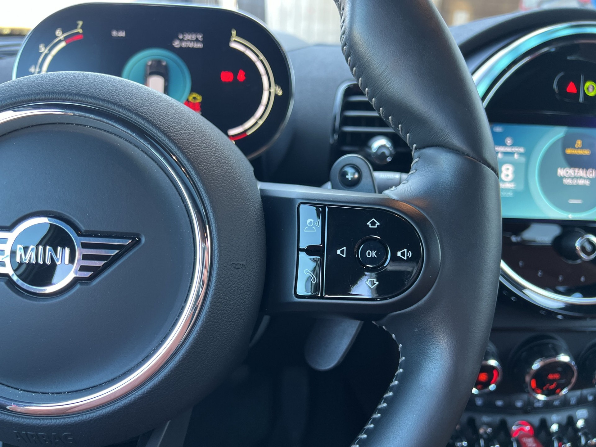 MINI Clubman Cooper S ALL4 Steptronic-image-15