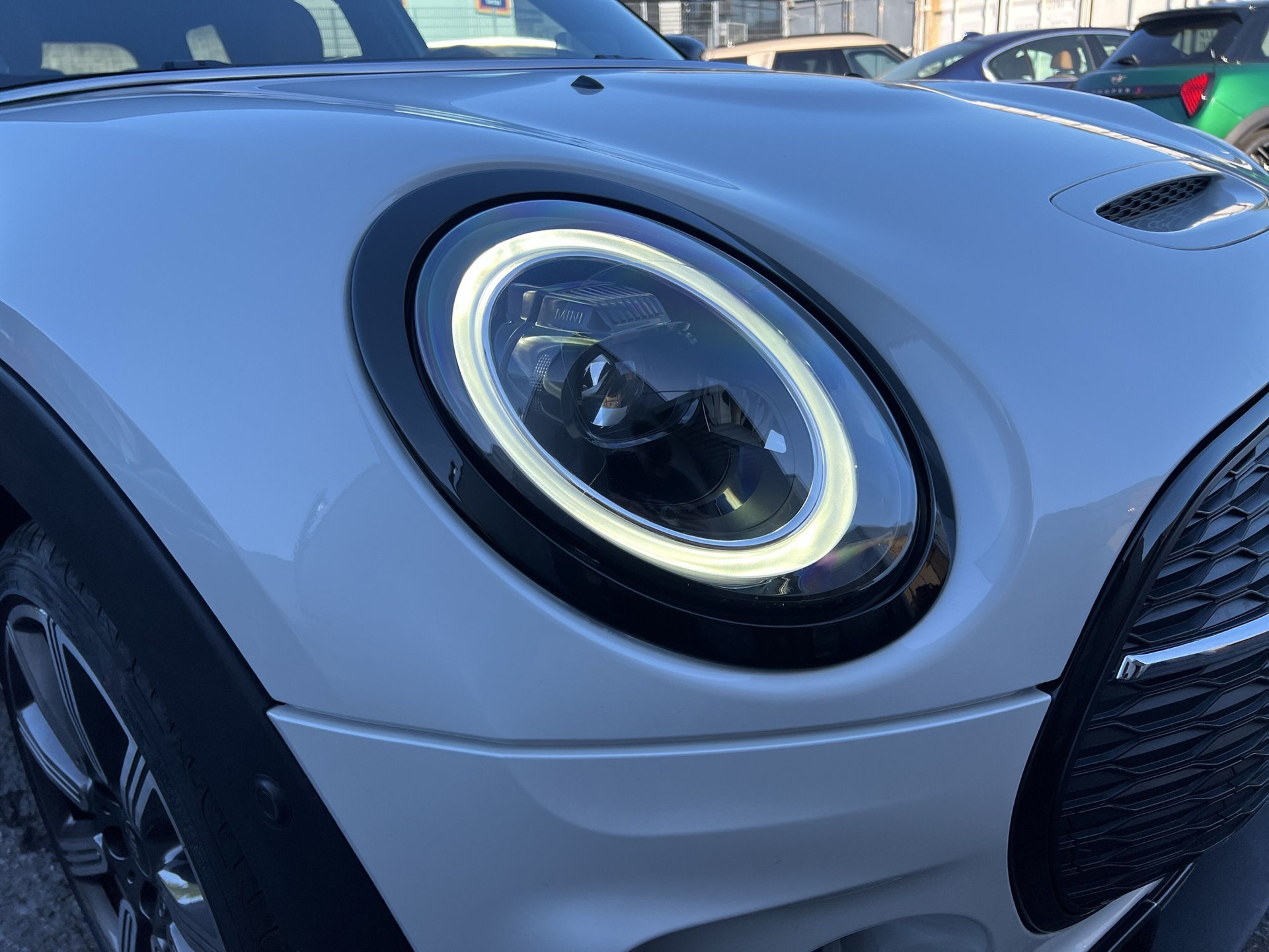 MINI Clubman Cooper S ALL4 Steptronic-image-17