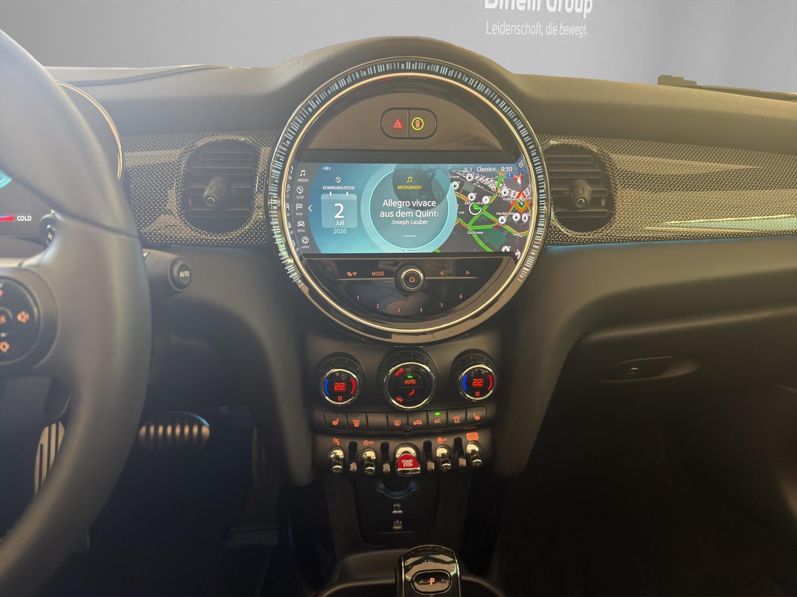 MINI Cabrio John Cooper Works-image-15