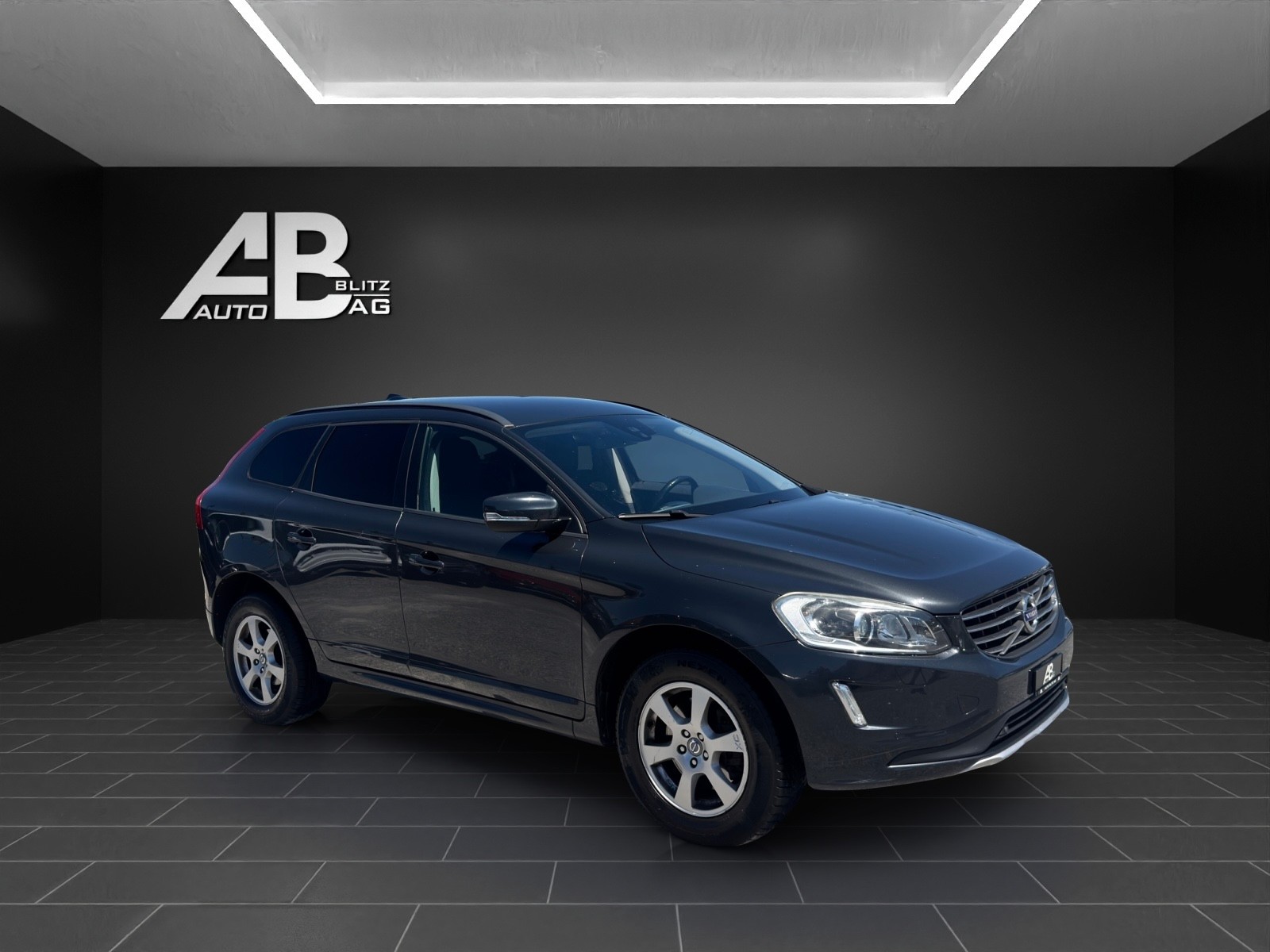 VOLVO XC60 D4 AWD Family Edition Geartronic-image-5