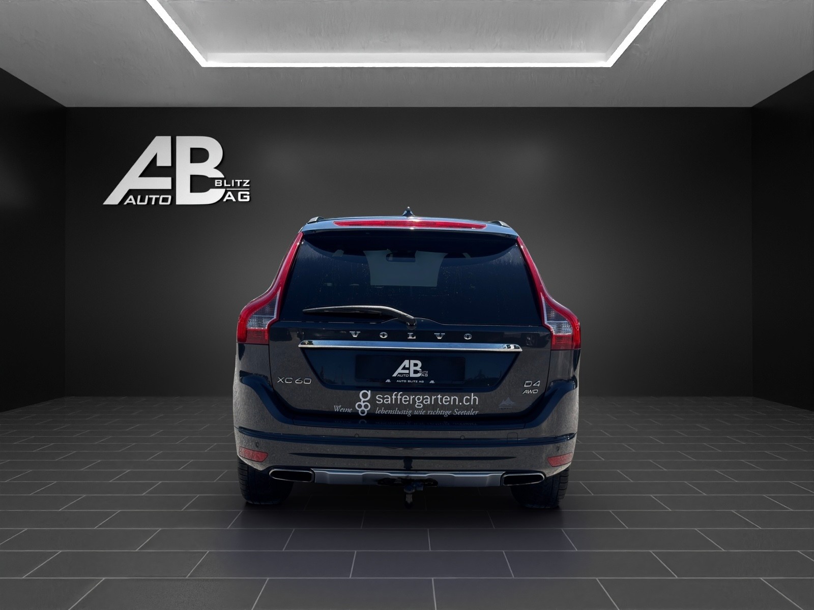 VOLVO XC60 D4 AWD Family Edition Geartronic-image-3