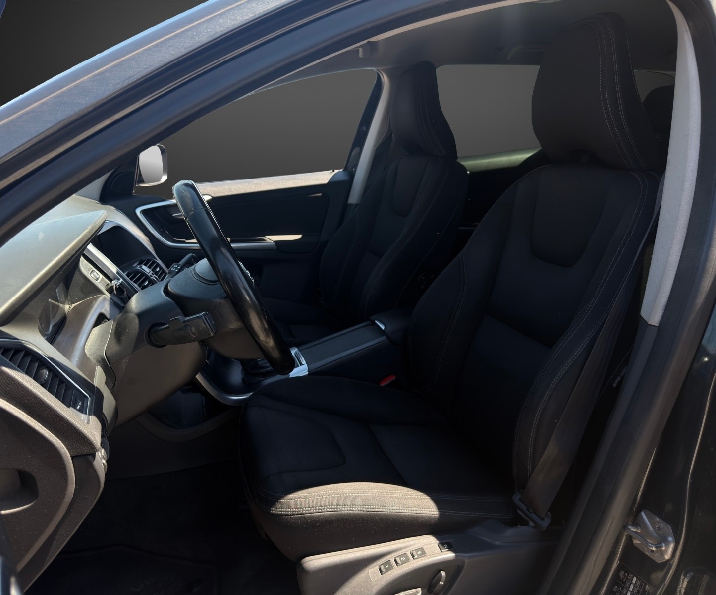 VOLVO XC60 D4 AWD Family Edition Geartronic-image-6