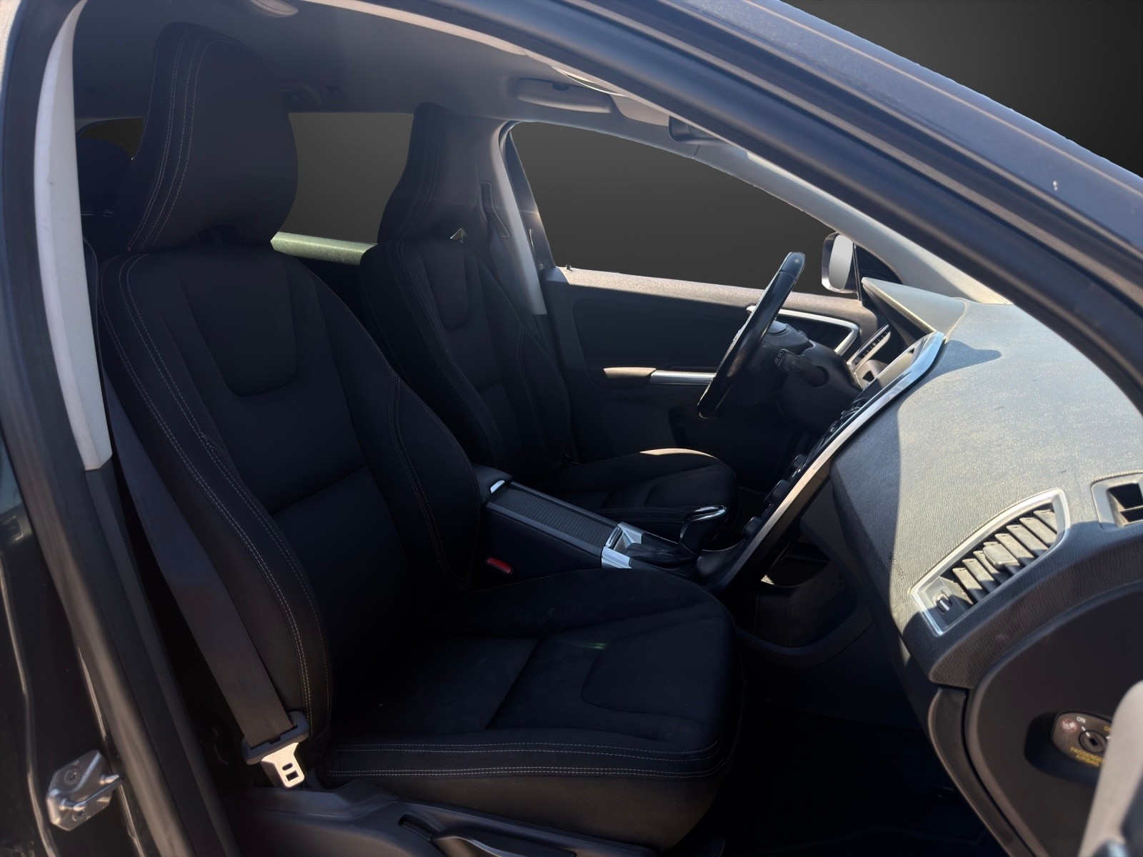 VOLVO XC60 D4 AWD Family Edition Geartronic-image-8