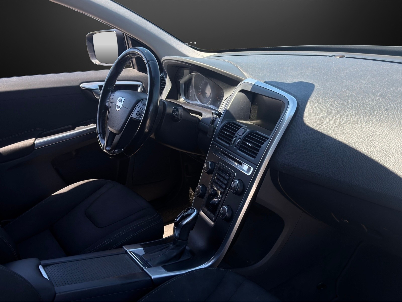 VOLVO XC60 D4 AWD Family Edition Geartronic-image-9
