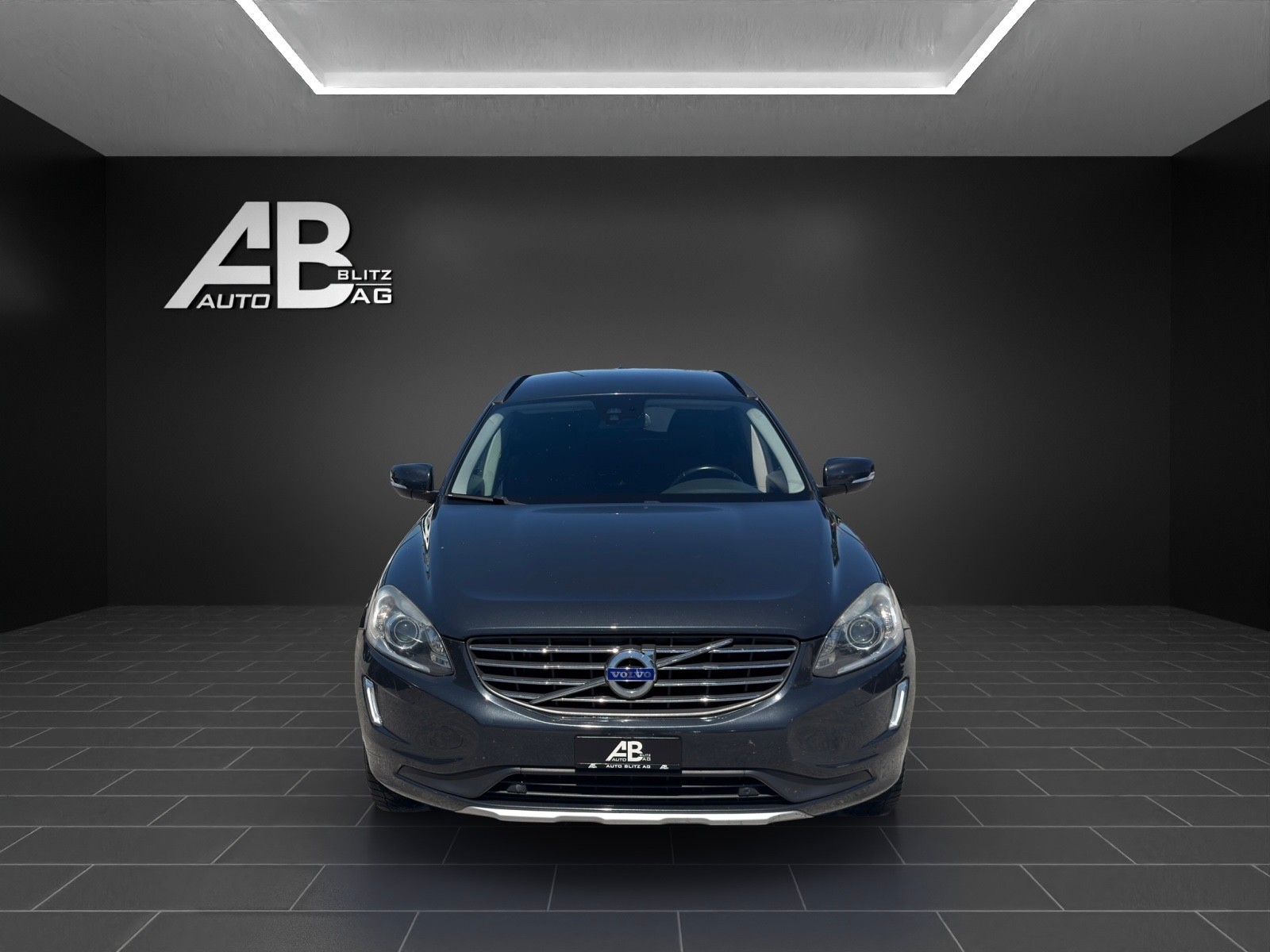 VOLVO XC60 D4 AWD Family Edition Geartronic-image-0
