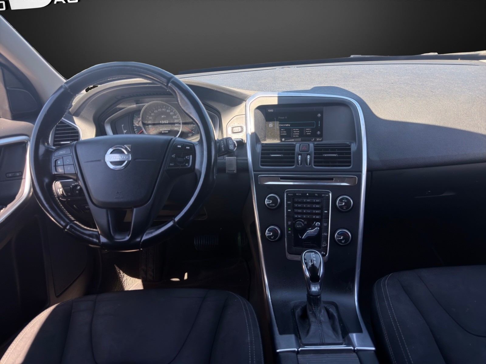 VOLVO XC60 D4 AWD Family Edition Geartronic-image-10