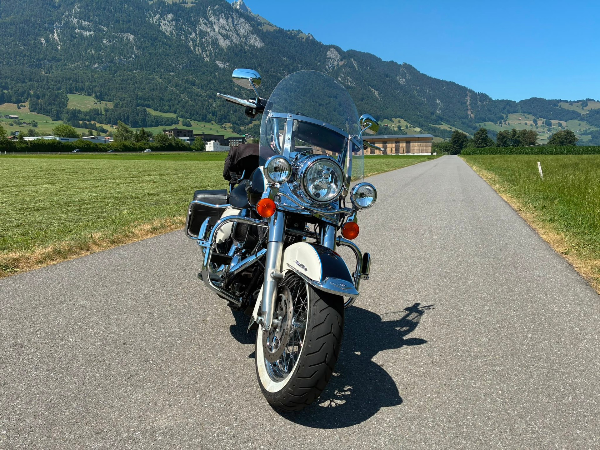 HARLEY-DAVIDSON FLHRC Road King Classic 103 ABS-image-3