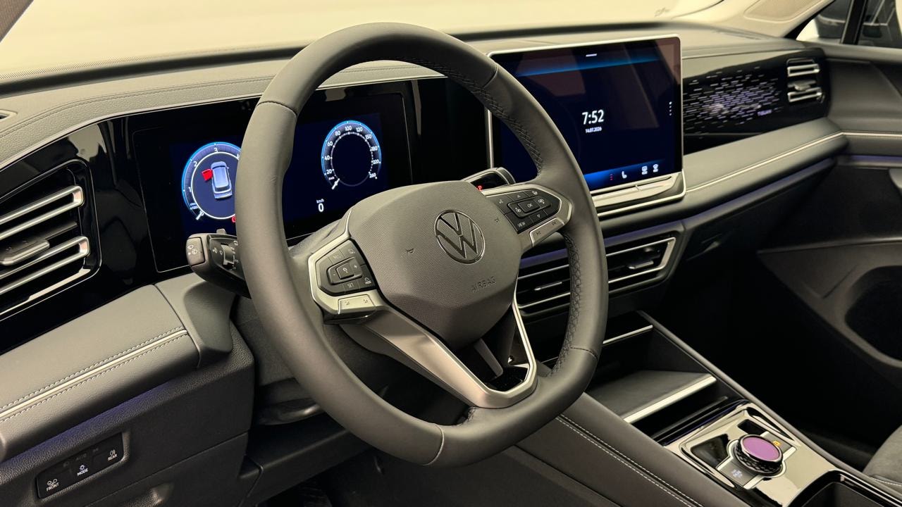 VW Tiguan 2.0 TDI SCR Elegance 4Motion DSG-image-6