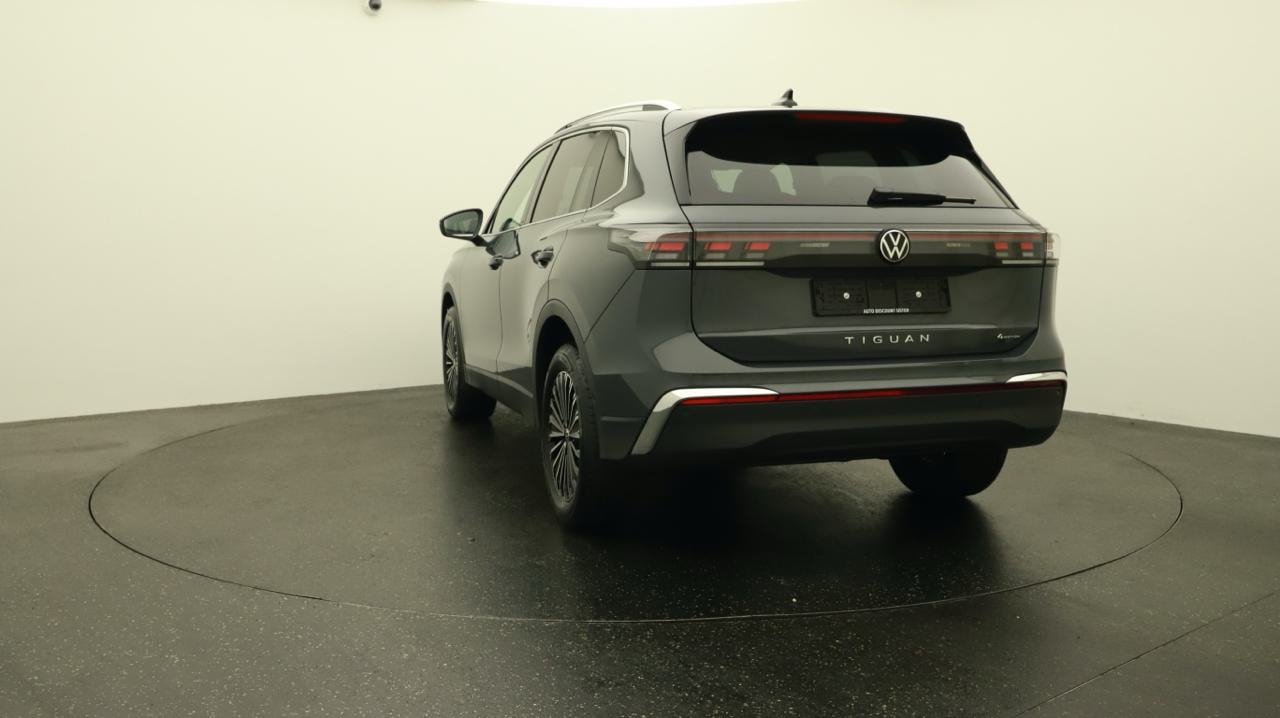 VW Tiguan 2.0 TDI SCR Elegance 4Motion DSG-image-3