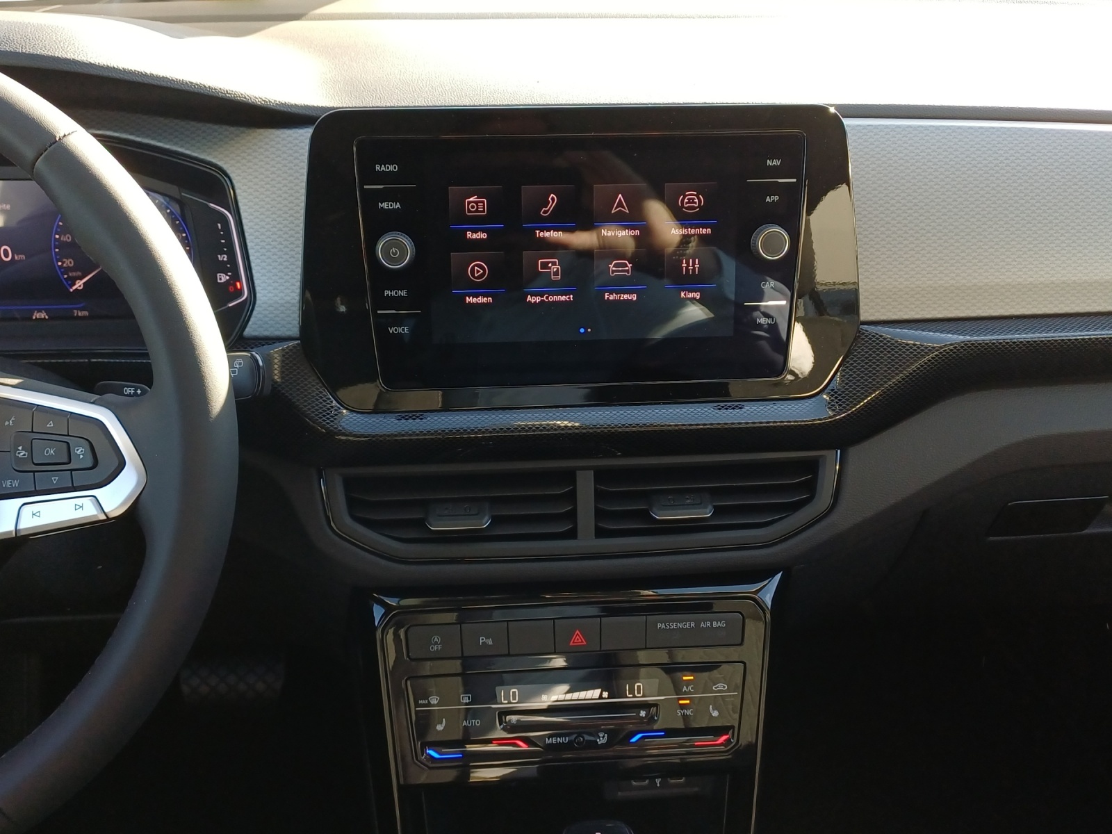 VW T-Cross 1.0 TSI EVO Life DSG-image-10