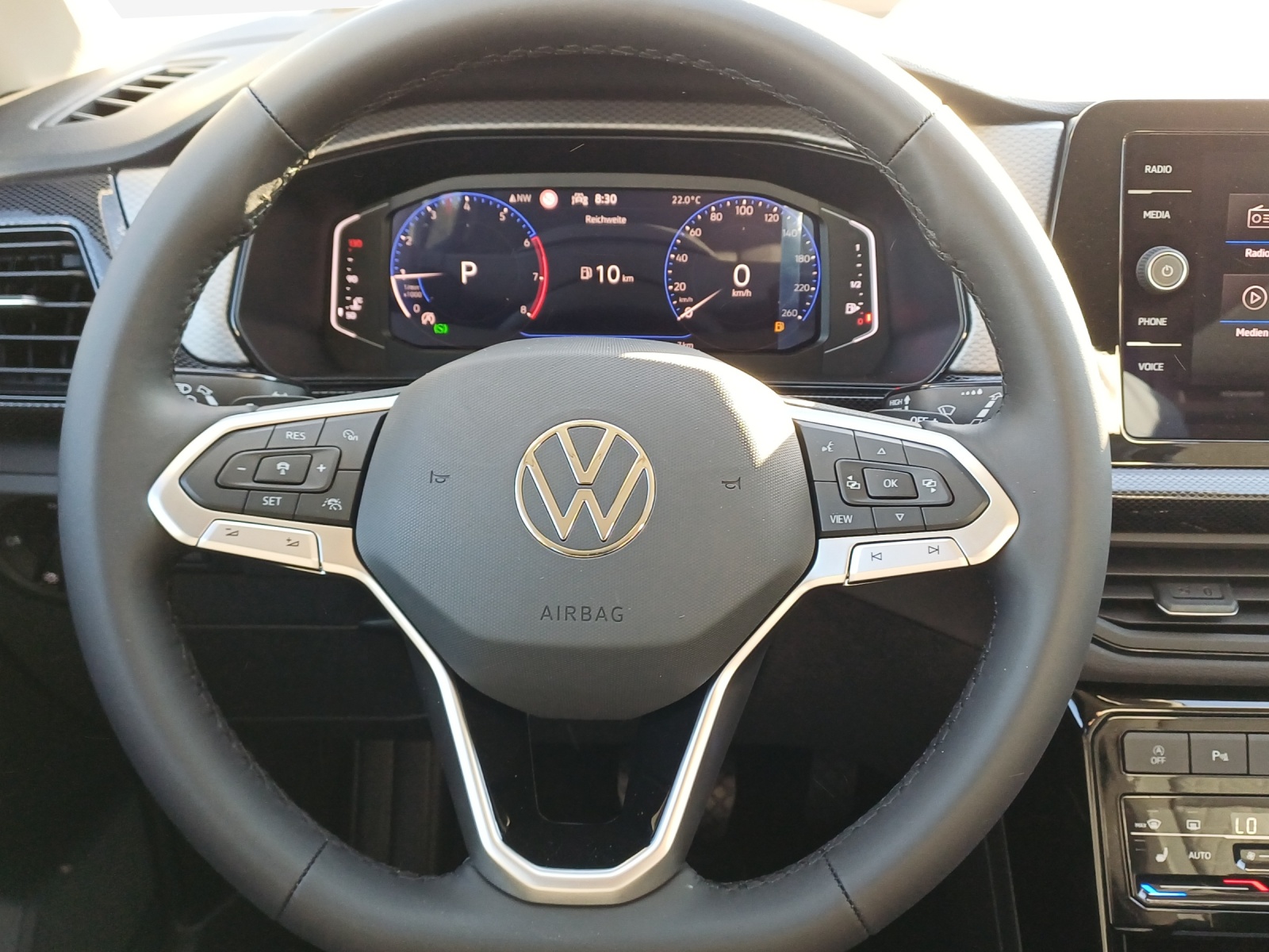 VW T-Cross 1.0 TSI EVO Life DSG-image-9