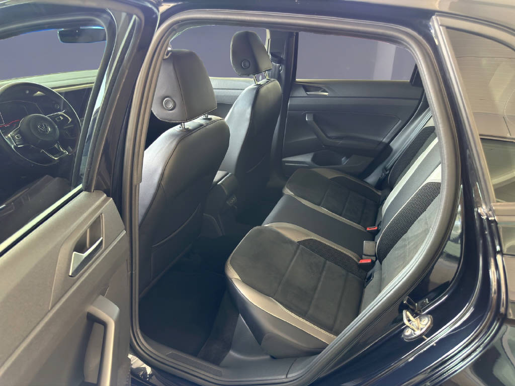 VW Polo 2.0 TSI GTI DSG-image-10
