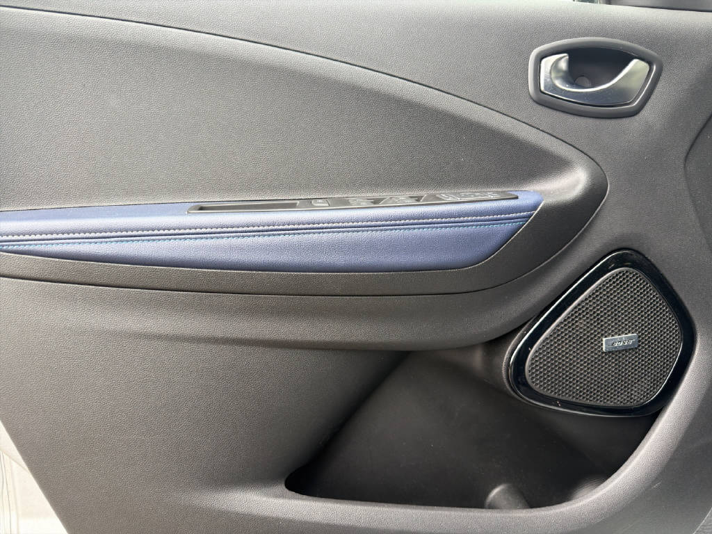 RENAULT Zoe FP R135 Riviera inkl. Batterie-image-6