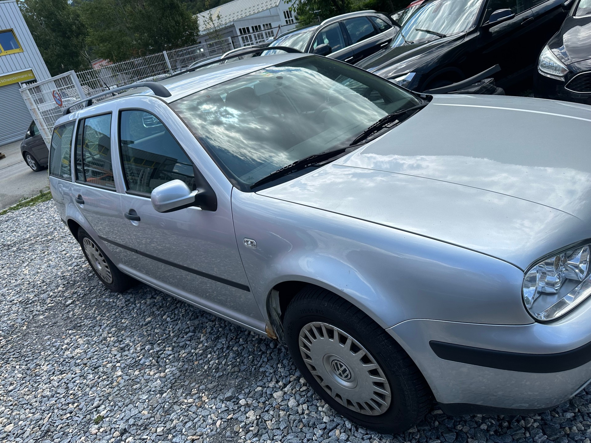 VW Golf Variant 2.0 Comfortline 4Motion-image-8