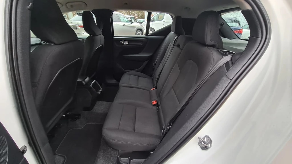 VOLVO XC40 D3 AWD Momentum Geartronic**RF-Kamera** PDC V+ H** Ab MFK **-image-14