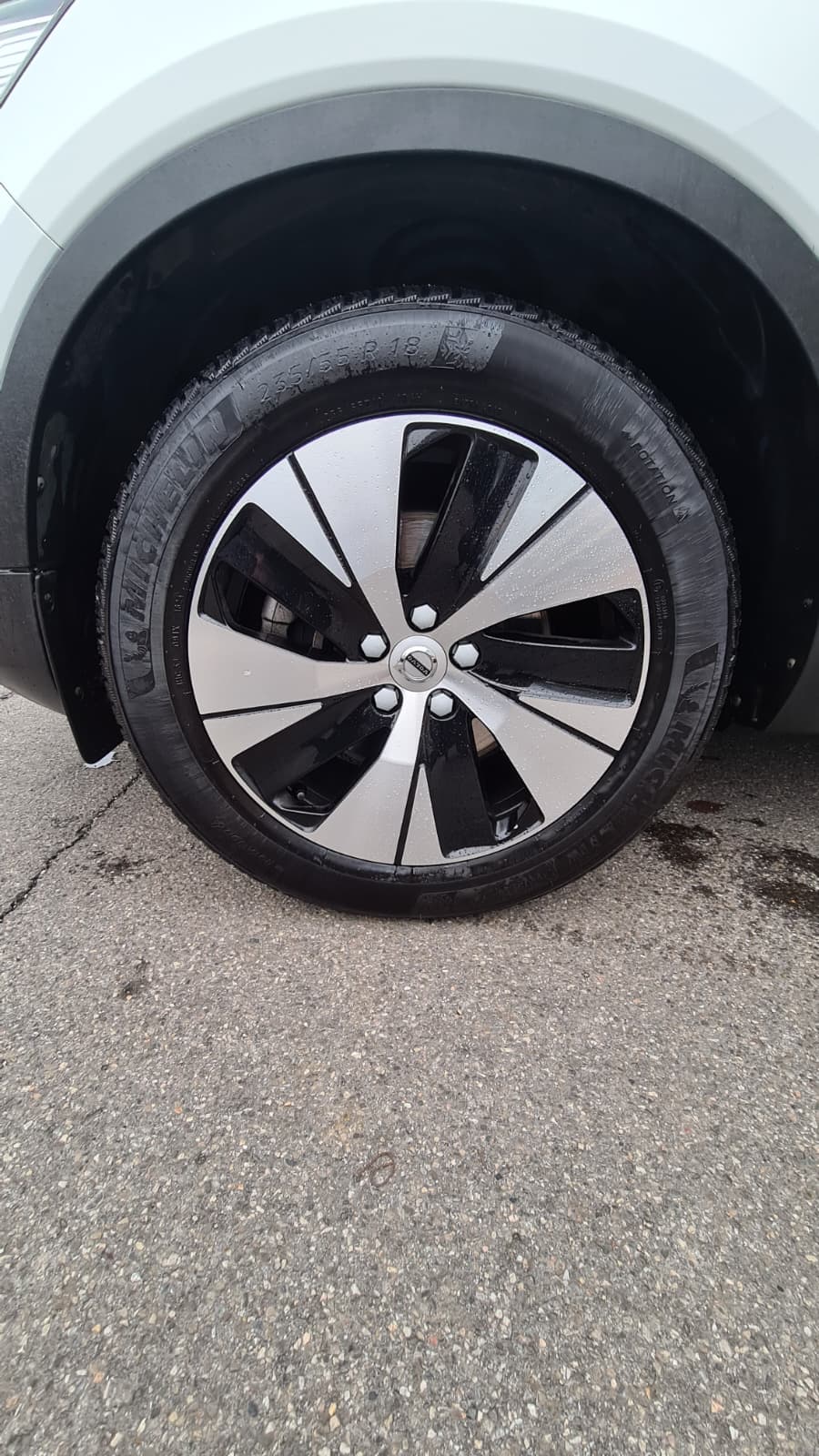 VOLVO XC40 D3 AWD Momentum Geartronic**RF-Kamera** PDC V+ H** Ab MFK **-image-15