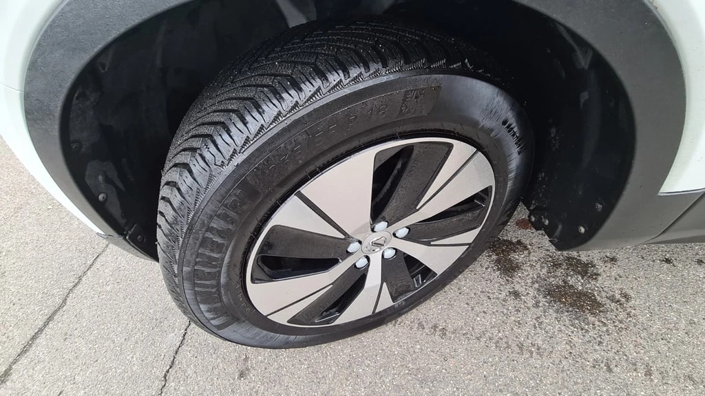 VOLVO XC40 D3 AWD Momentum Geartronic**RF-Kamera** PDC V+ H** Ab MFK **-image-16