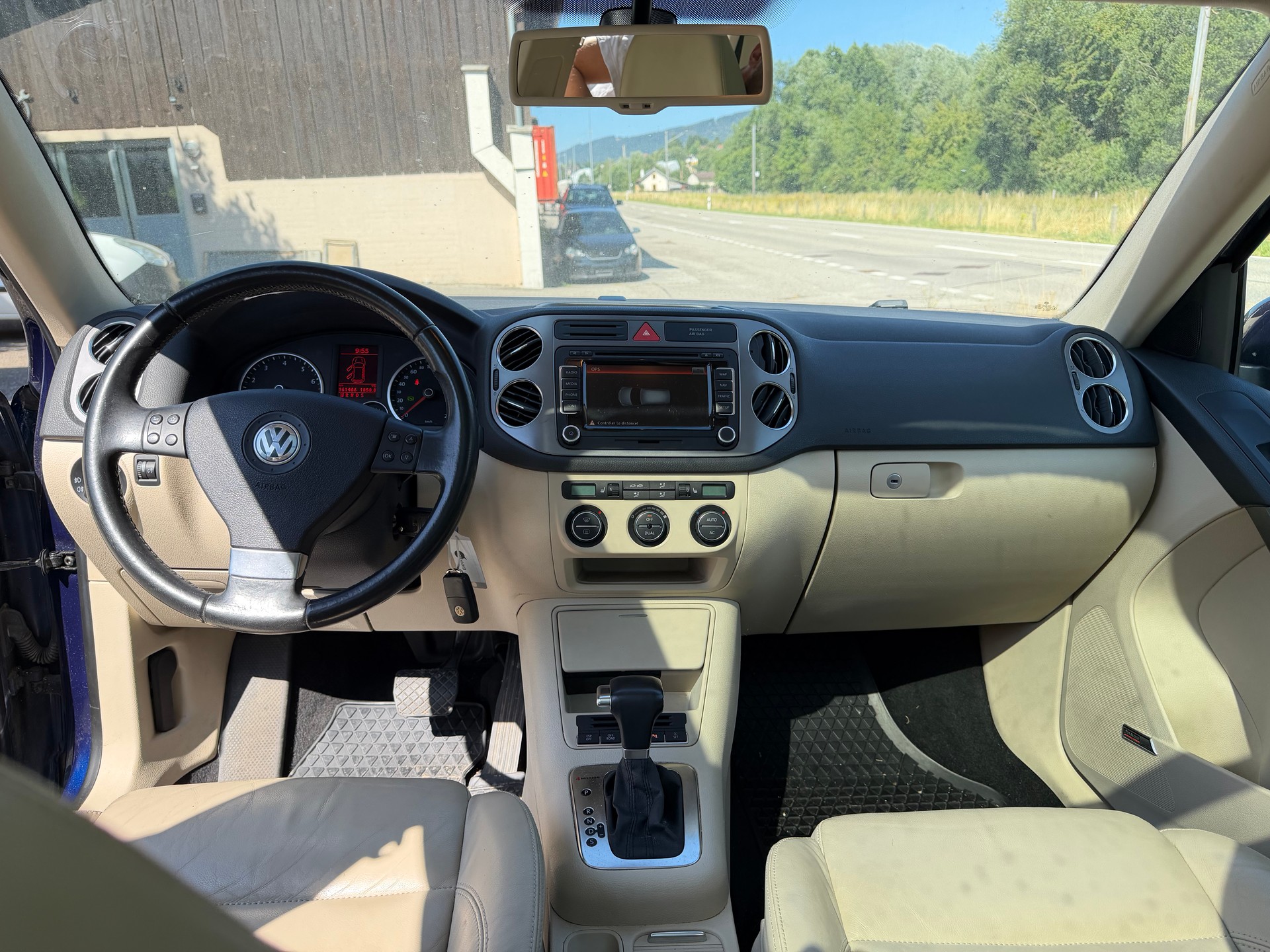 VW Tiguan 2.0 TSI Track&Field Tiptronic-image-8