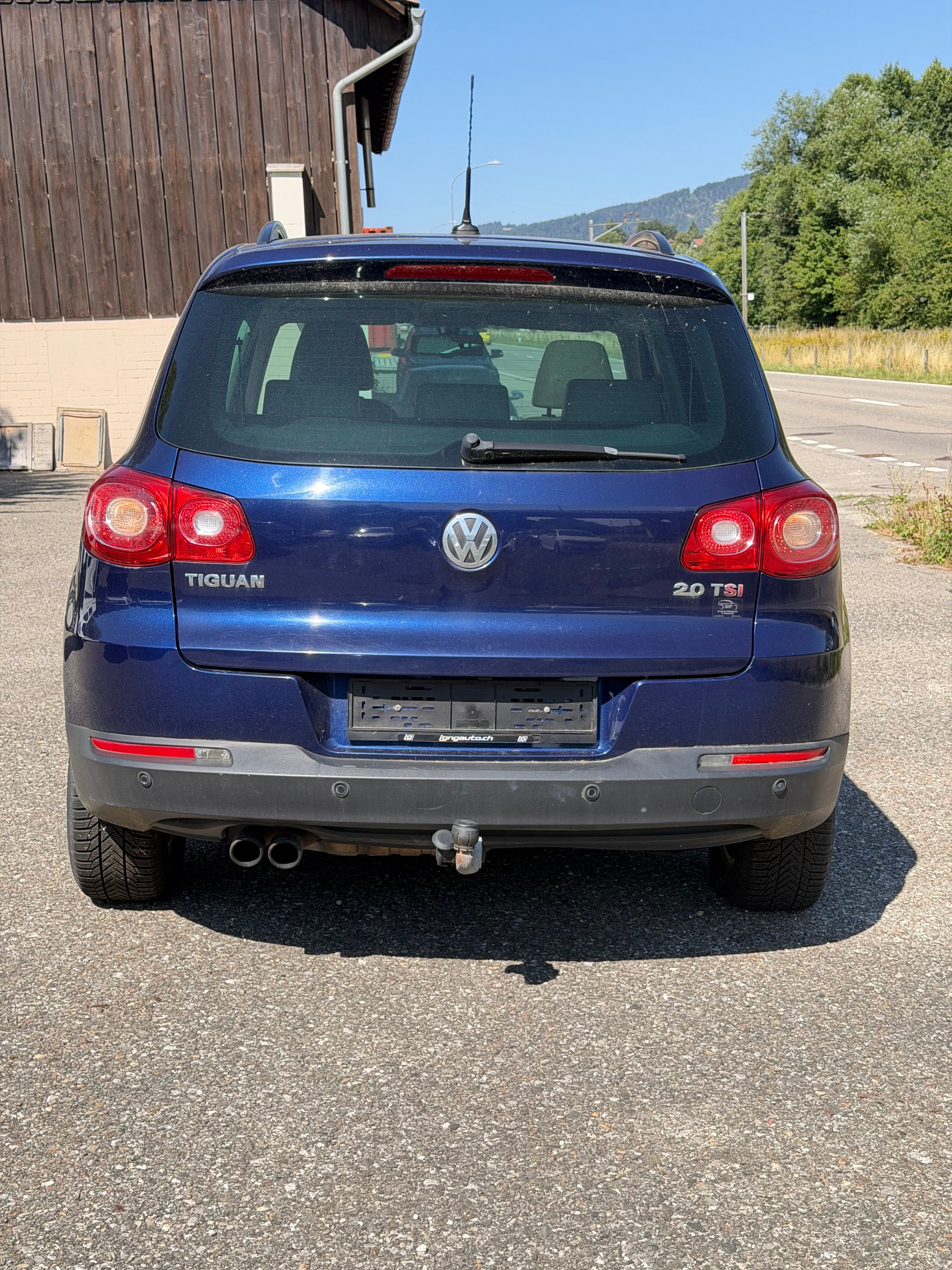 VW Tiguan 2.0 TSI Track&Field Tiptronic-image-3