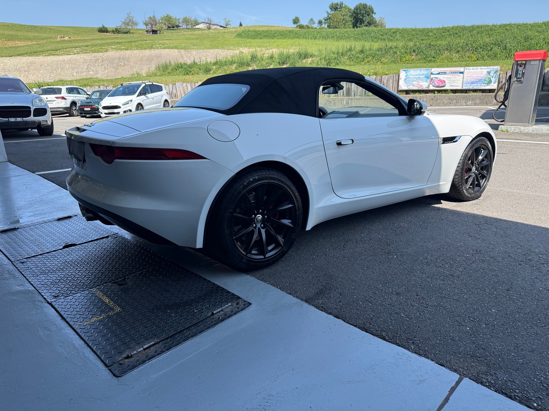 JAGUAR F-Type Convertible 3.0 V6 S/C-image-7