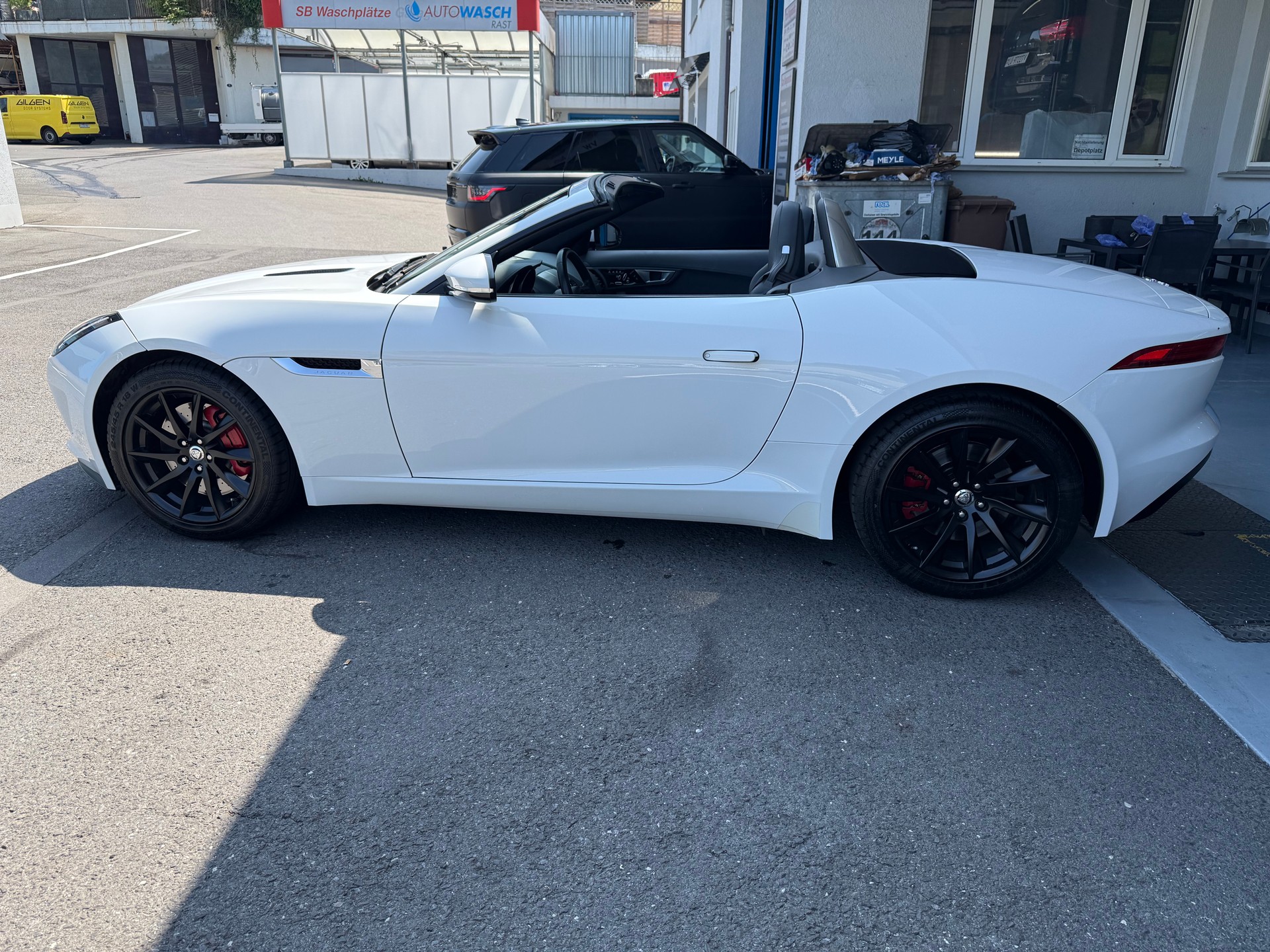JAGUAR F-Type Convertible 3.0 V6 S/C-image-5