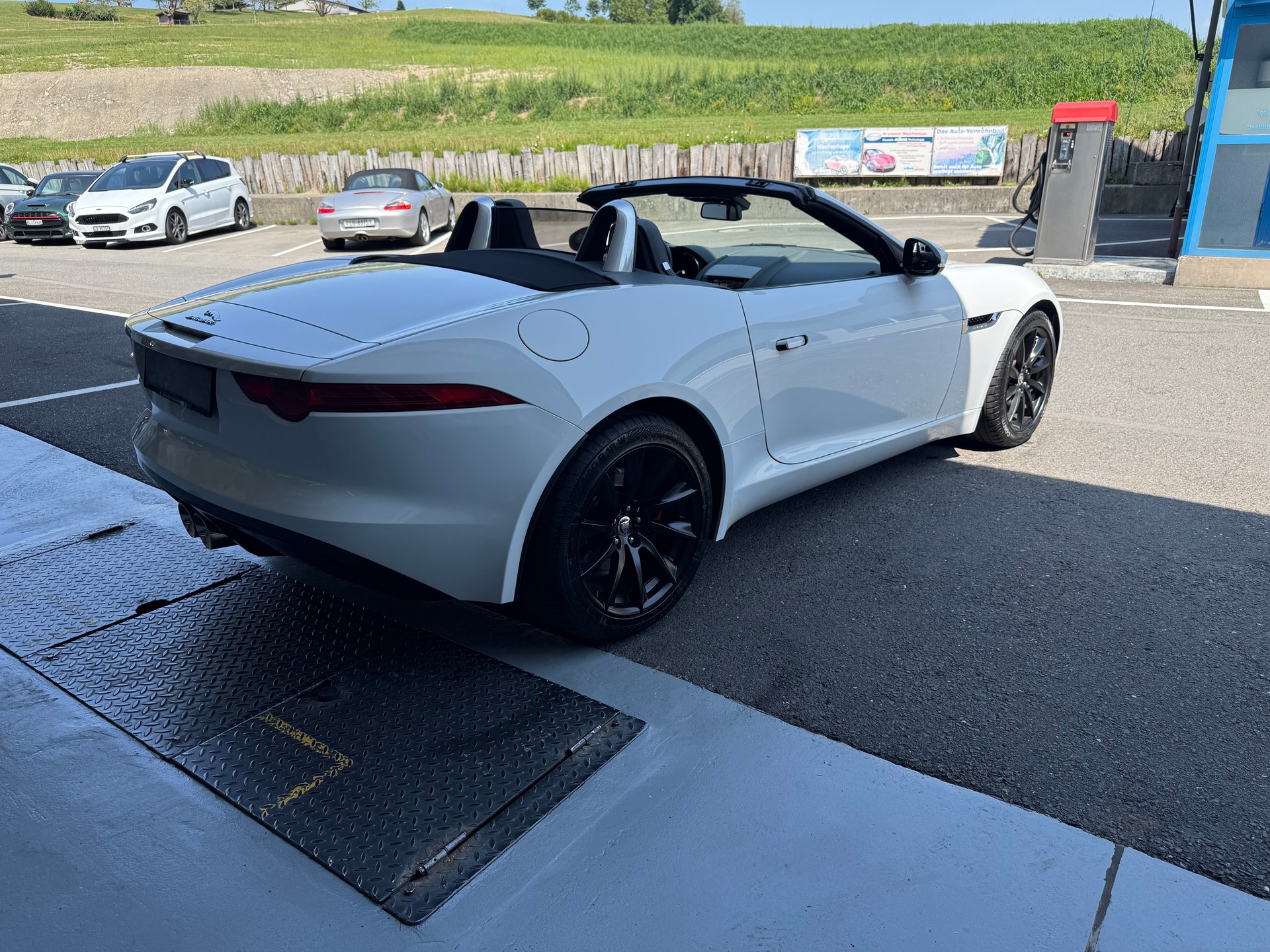 JAGUAR F-Type Convertible 3.0 V6 S/C-image-9