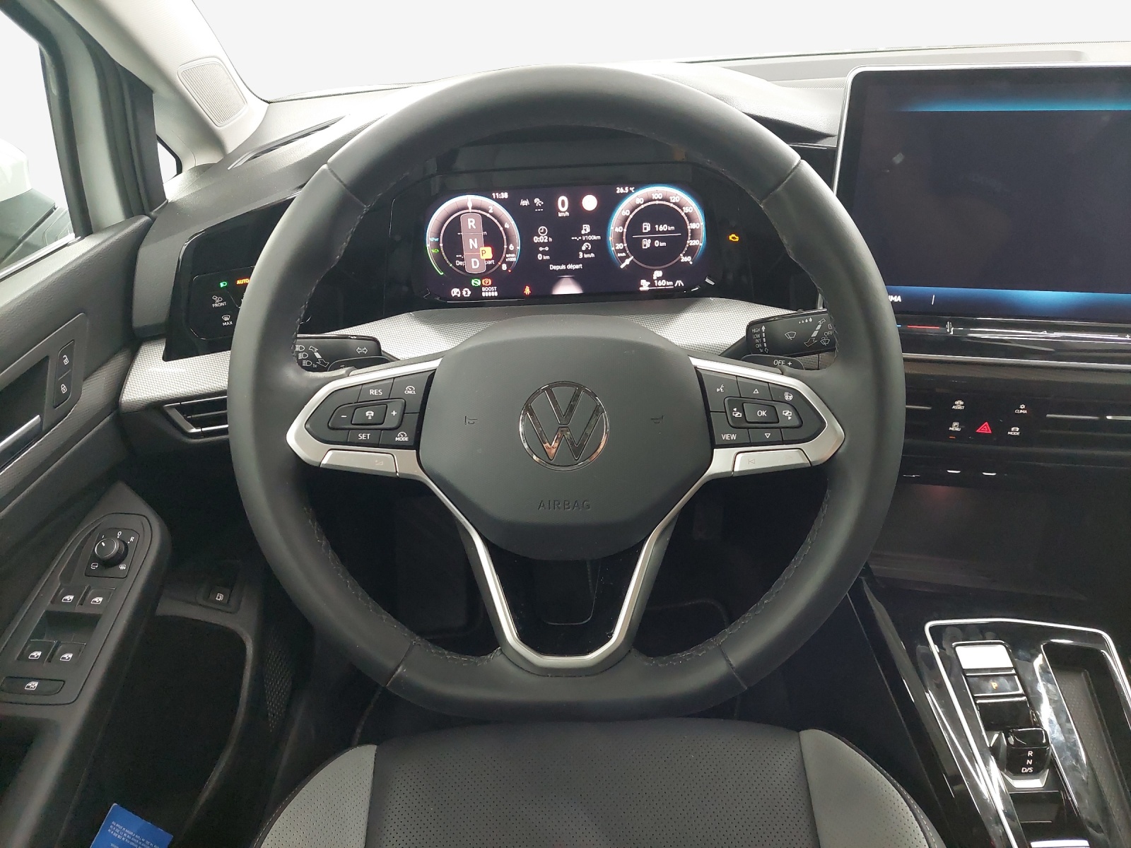 VW Golf 1.5 TSI PHEV Style-image-10