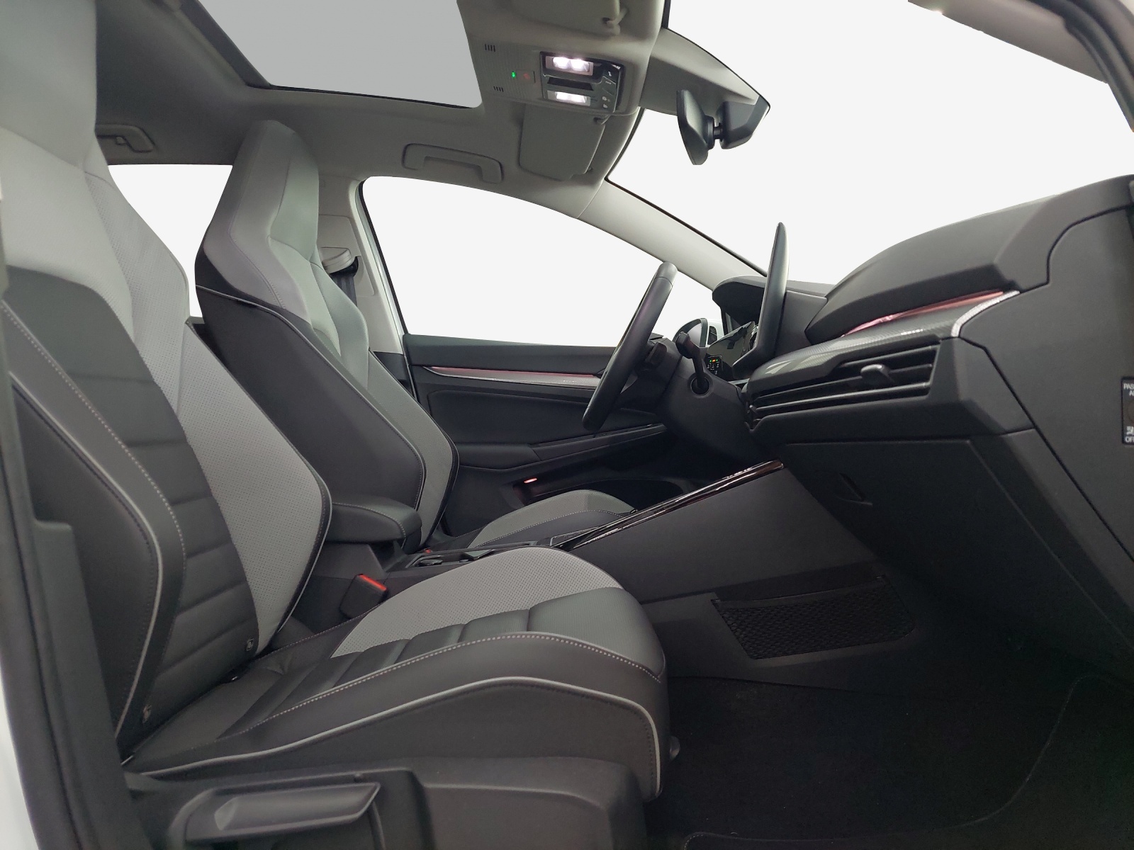 VW Golf 1.5 TSI PHEV Style-image-15
