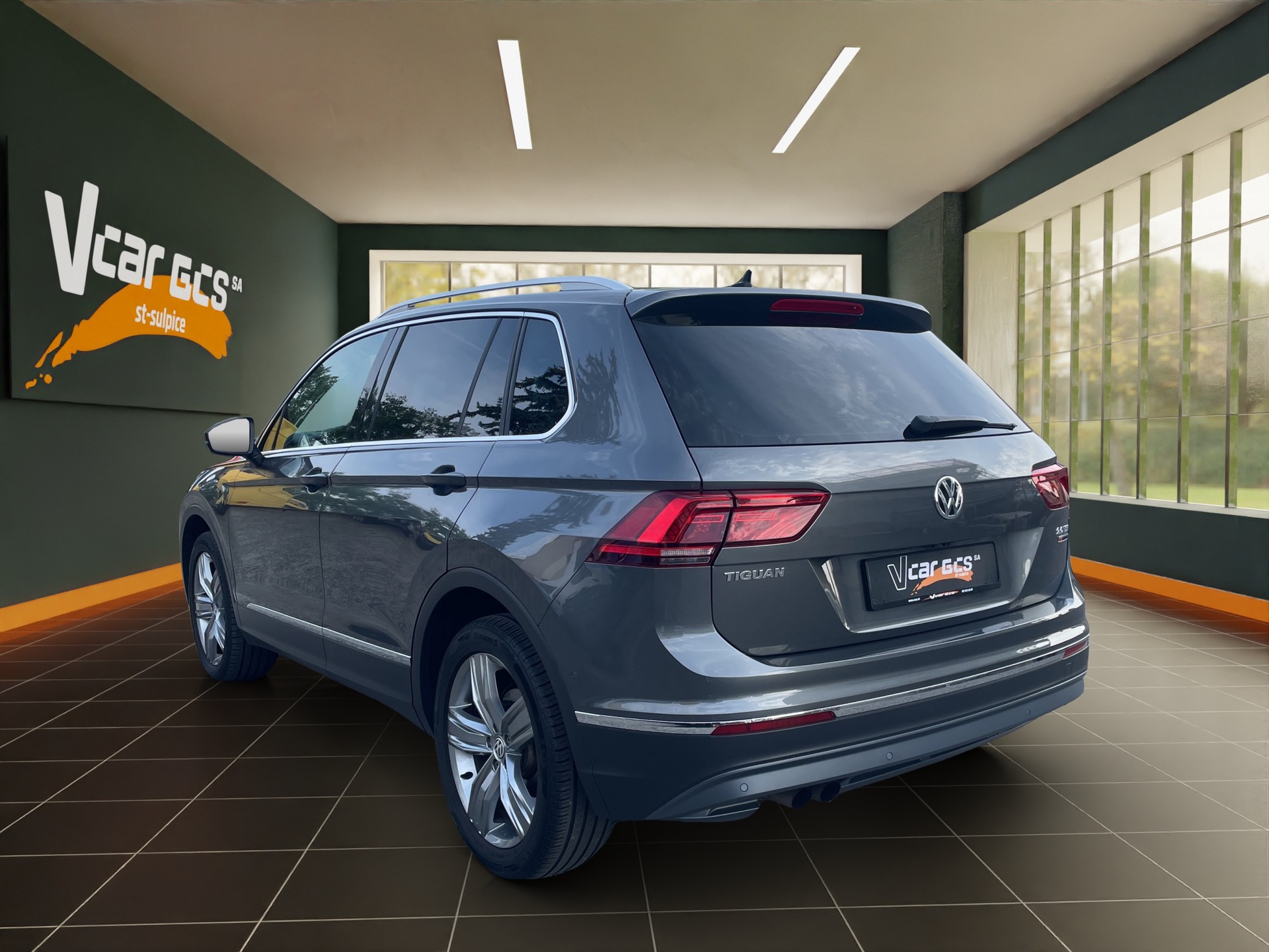 VW Tiguan 2.0TSI Highline 4Motion DSG-image-2