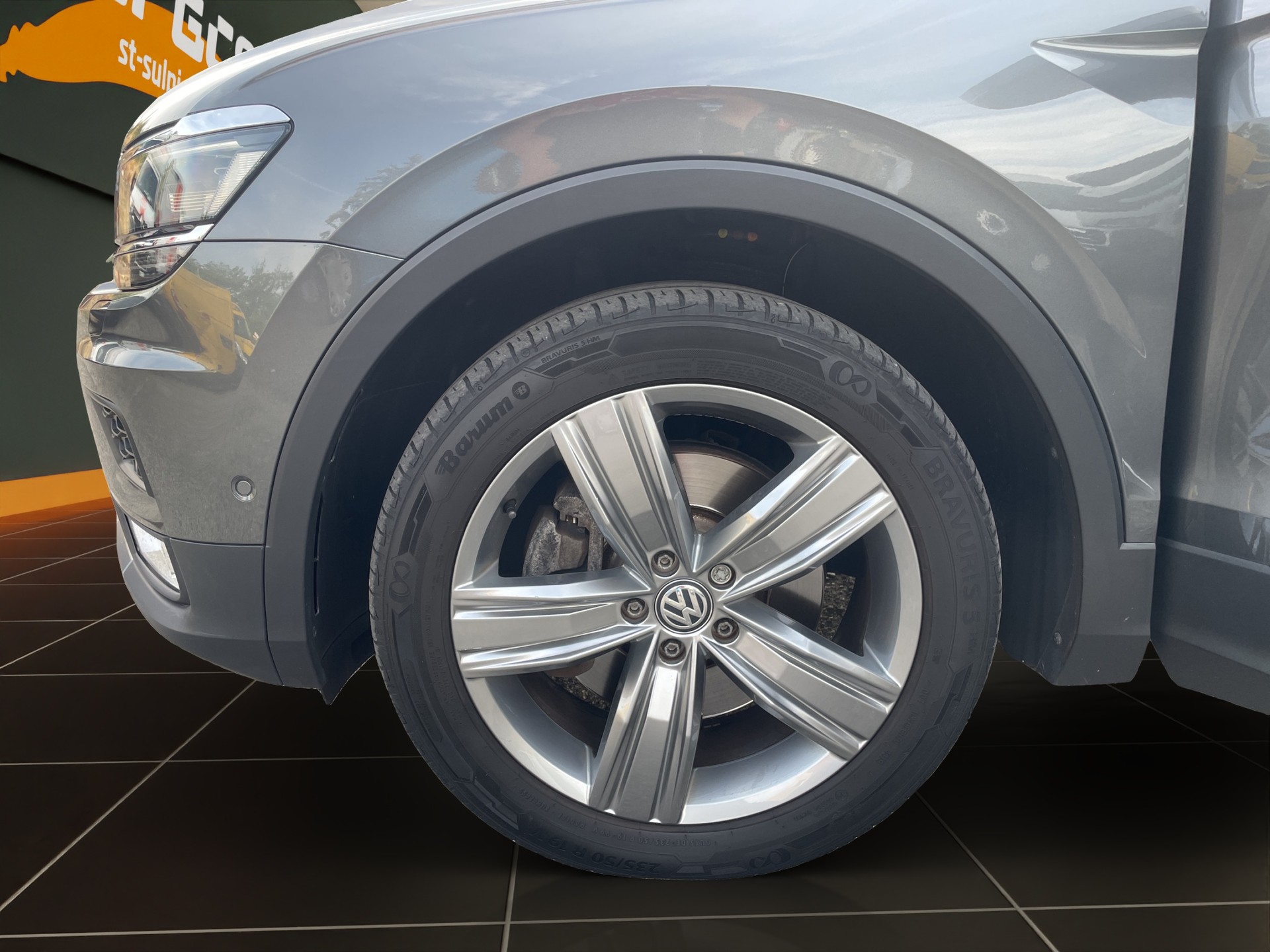 VW Tiguan 2.0TSI Highline 4Motion DSG-image-8
