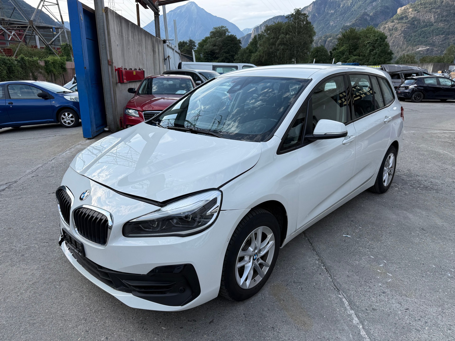 BMW 216d Gran Tourer DKG-image-1