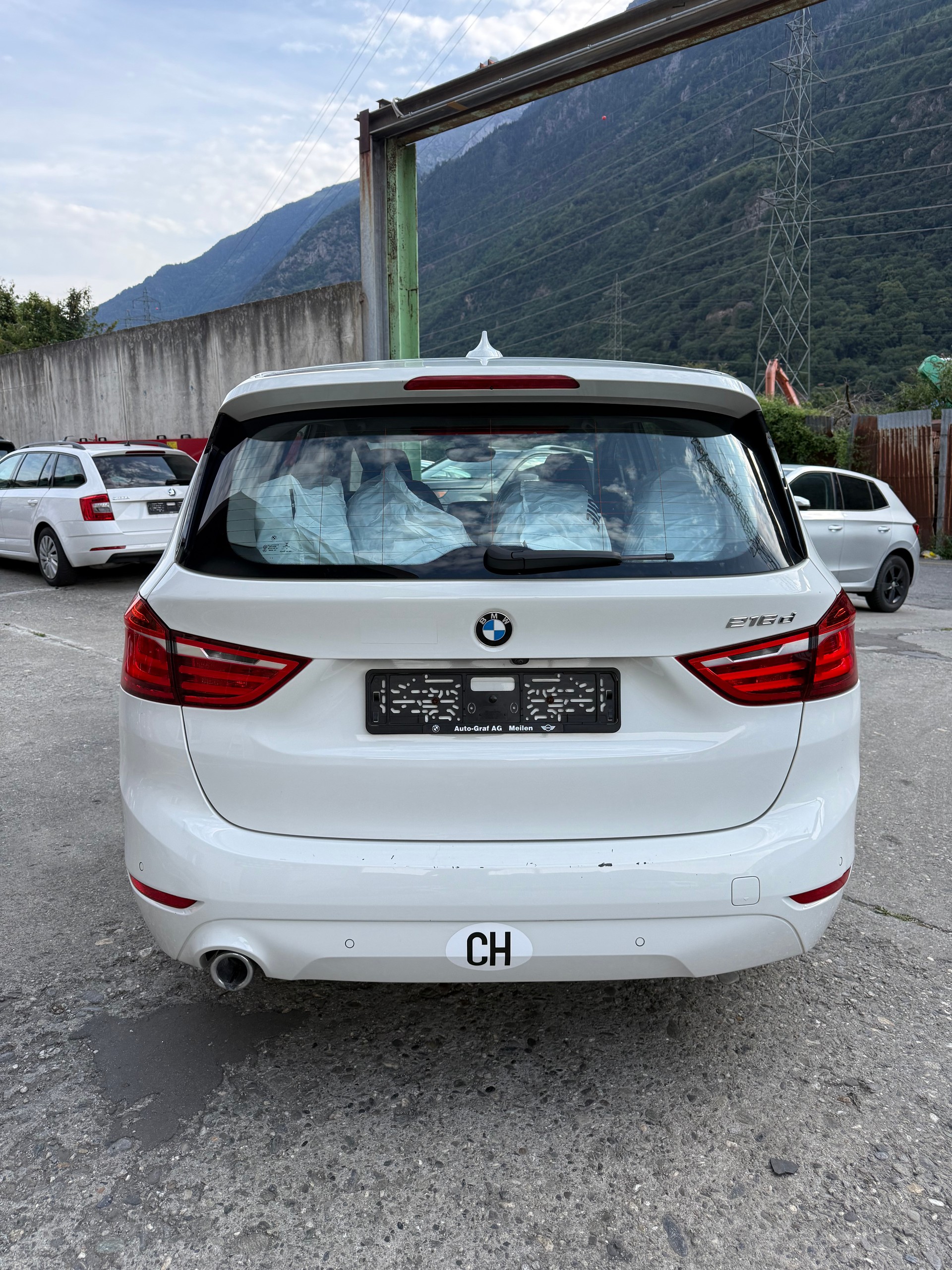 BMW 216d Gran Tourer DKG-image-8