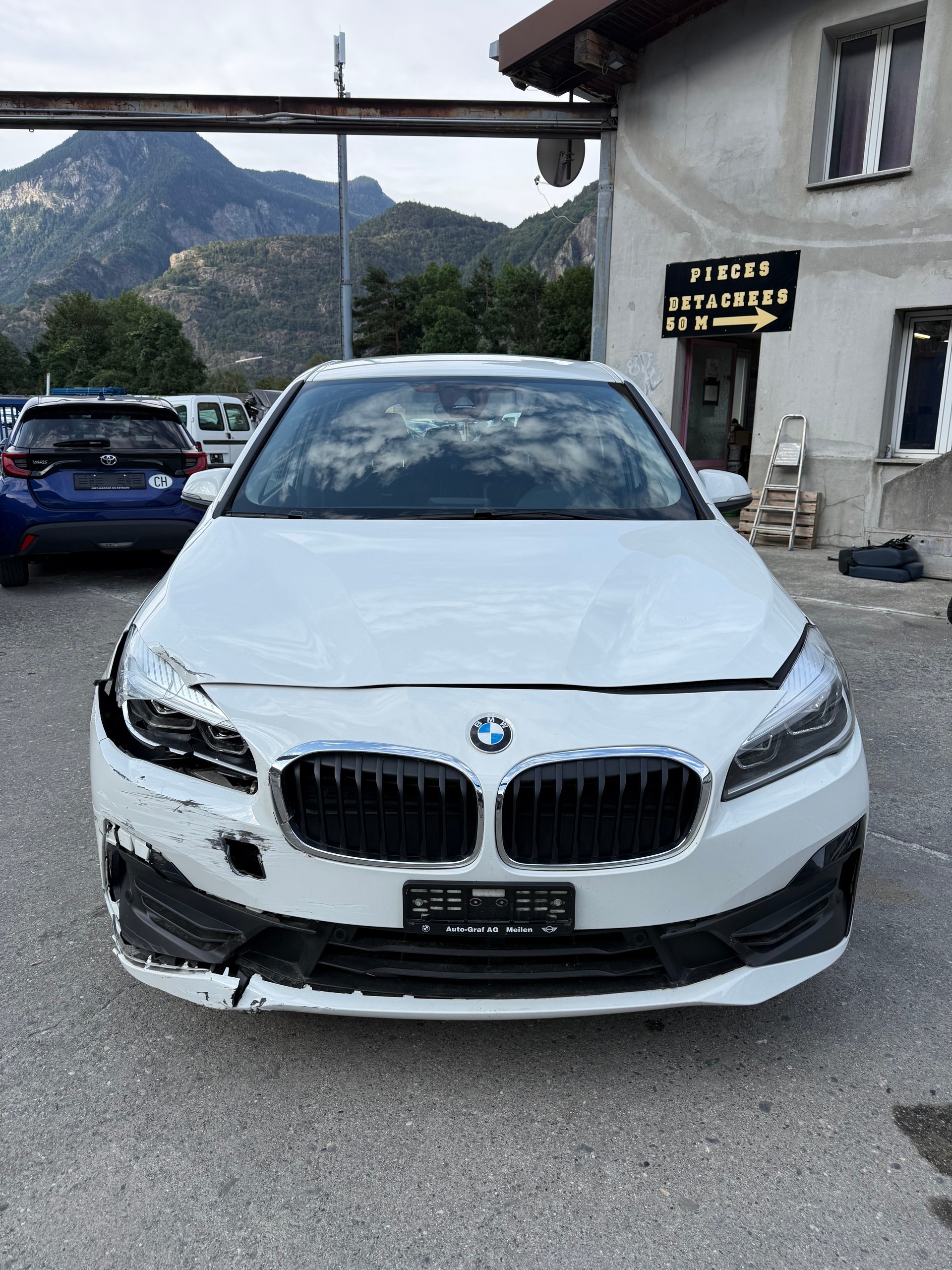 BMW 216d Gran Tourer DKG-image-2