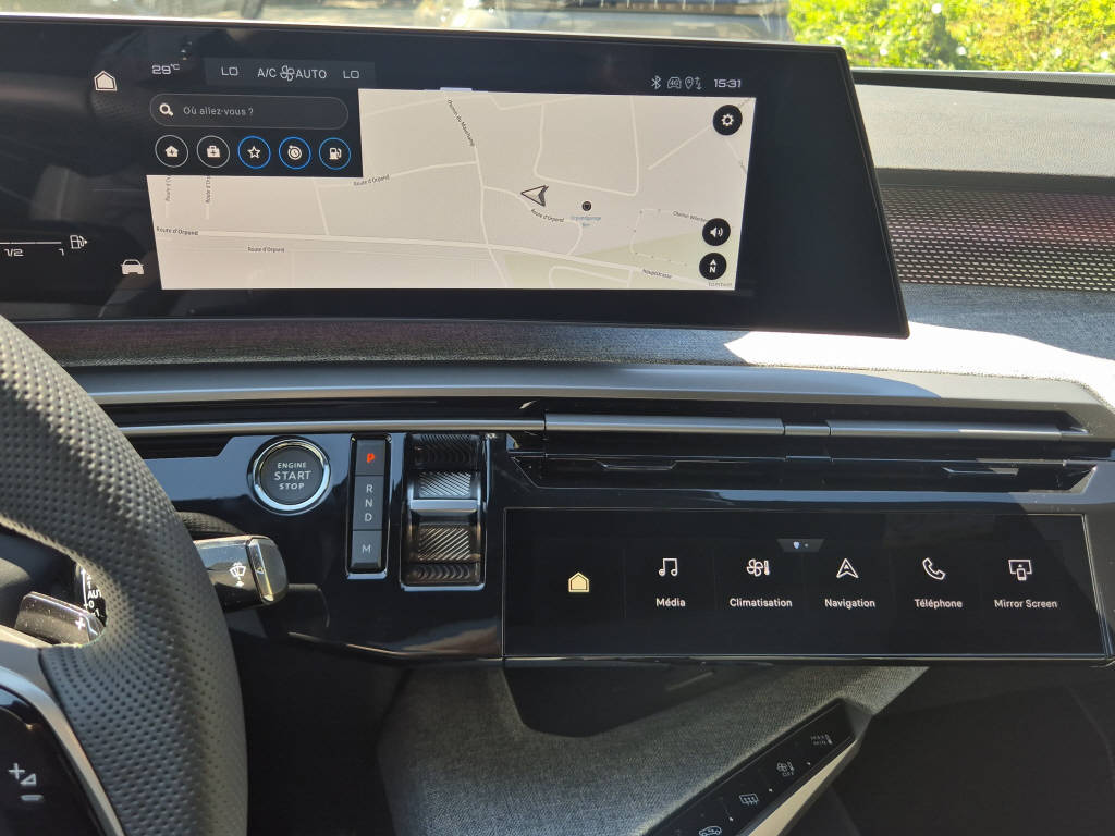 PEUGEOT 3008 1.2 Hybrid GT Exclusive-image-9