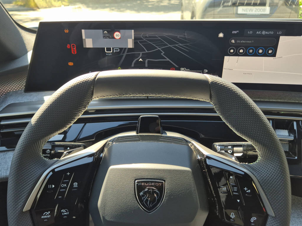 PEUGEOT 3008 1.2 Hybrid GT Exclusive-image-10