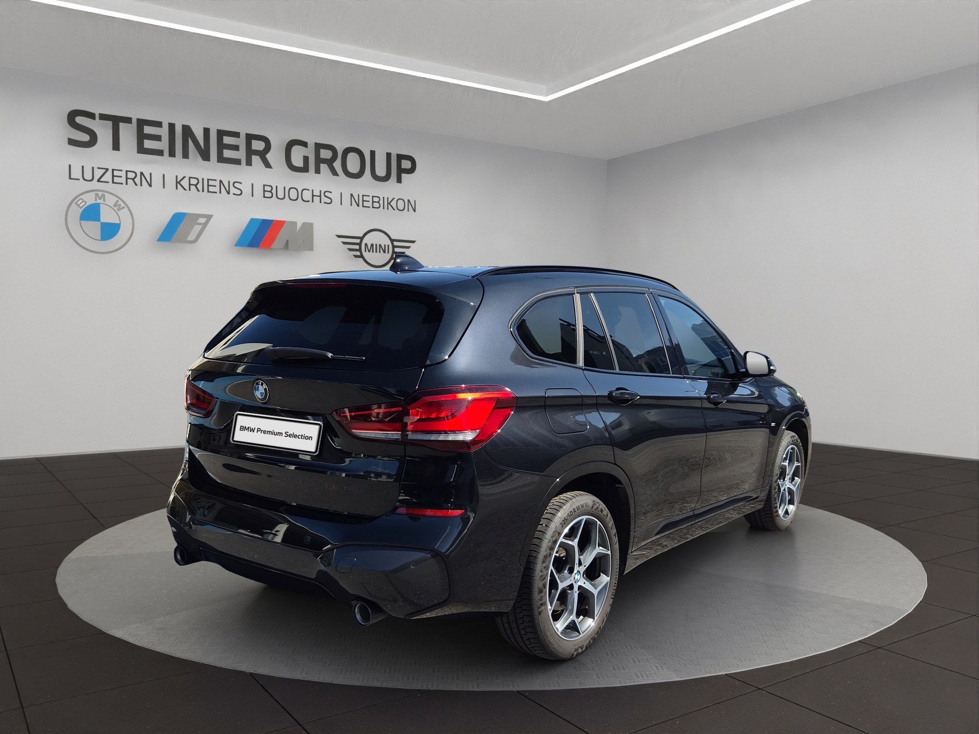BMW X1 xDrive 25i M Sport Steptronic-image-4