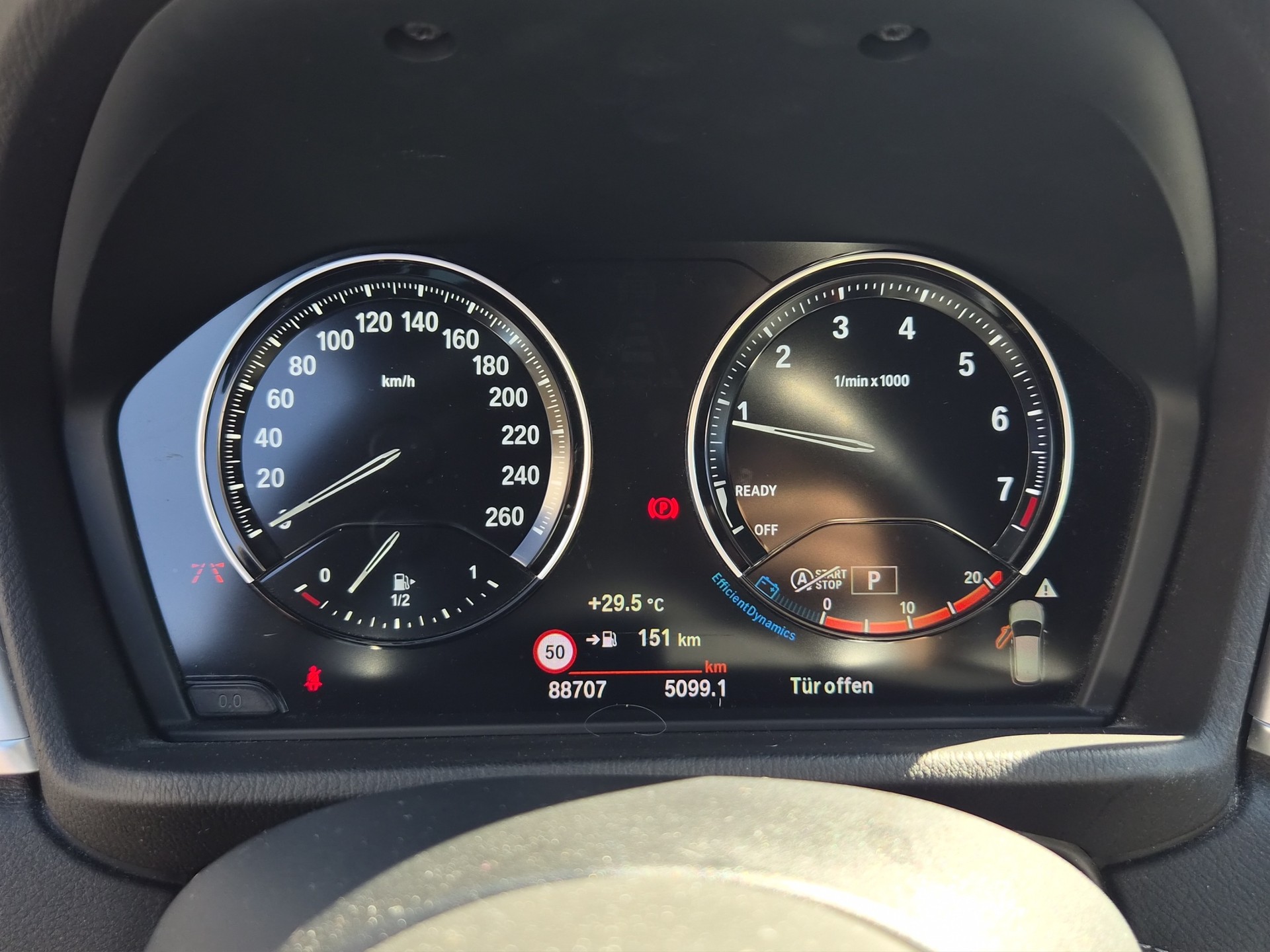 BMW X1 xDrive 25i M Sport Steptronic-image-14