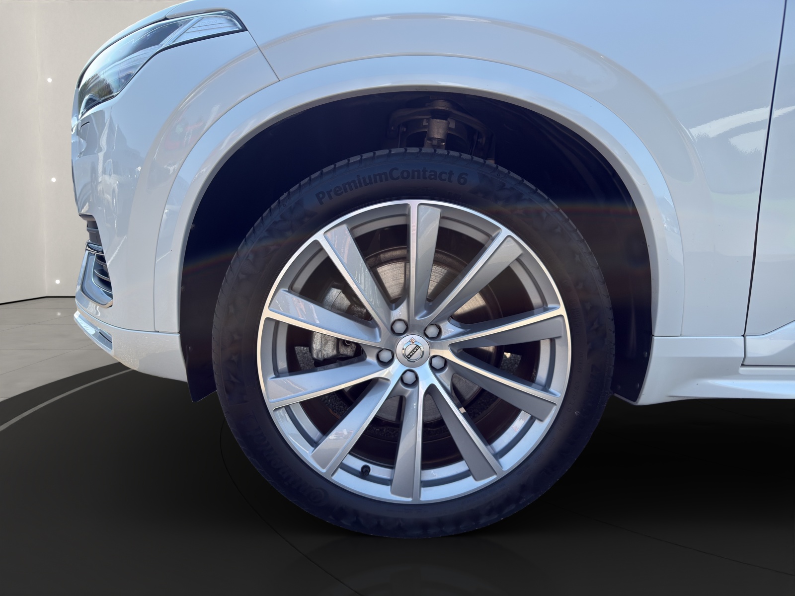 VOLVO XC90 2.0 B5 MH Inscription 7P. AWD-image-6