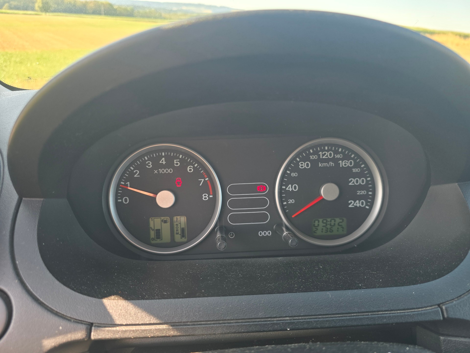 FORD Fiesta 2.0 16V ST-image-5