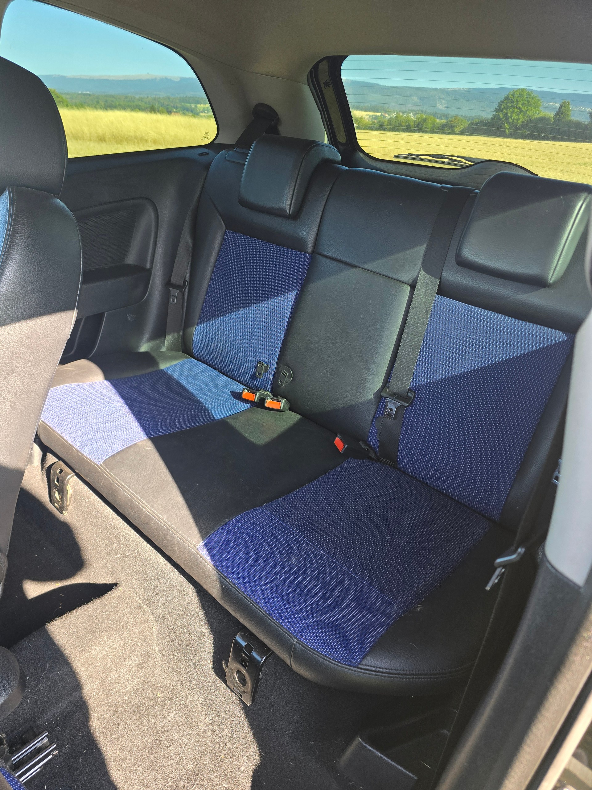FORD Fiesta 2.0 16V ST-image-7