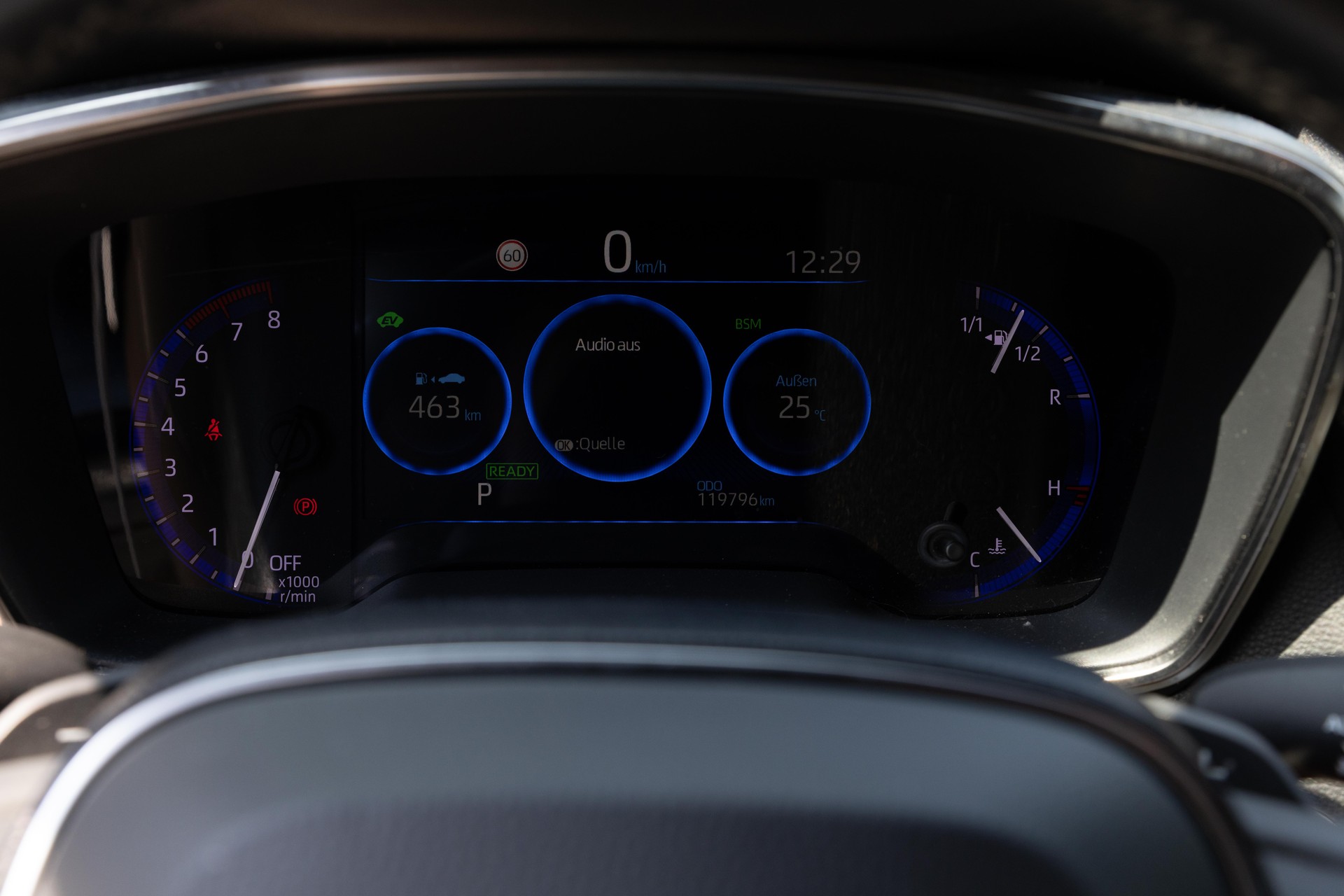 TOYOTA 2.0 HSD Style-image-4