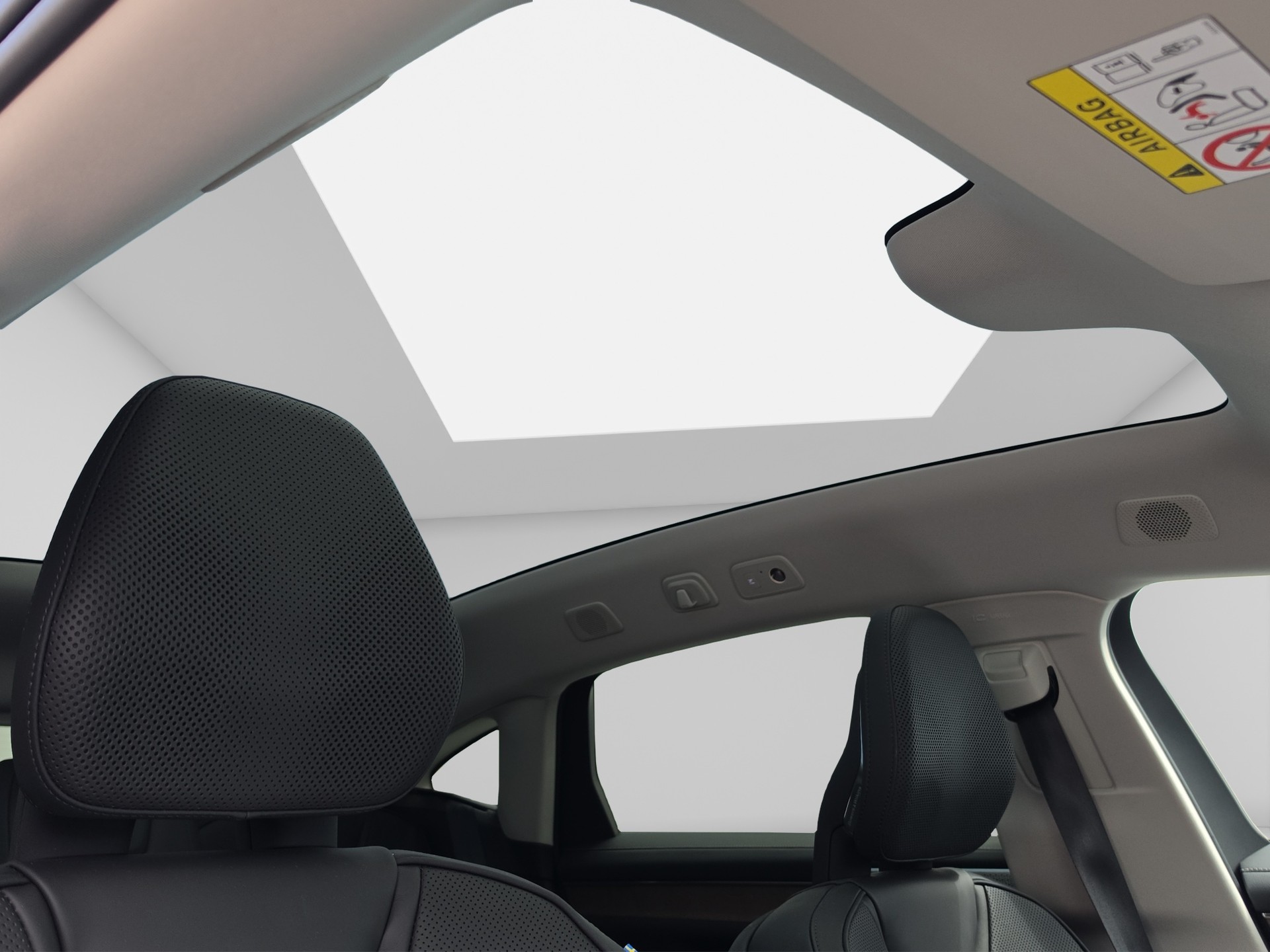 VOLVO ES90 Ultra-image-18