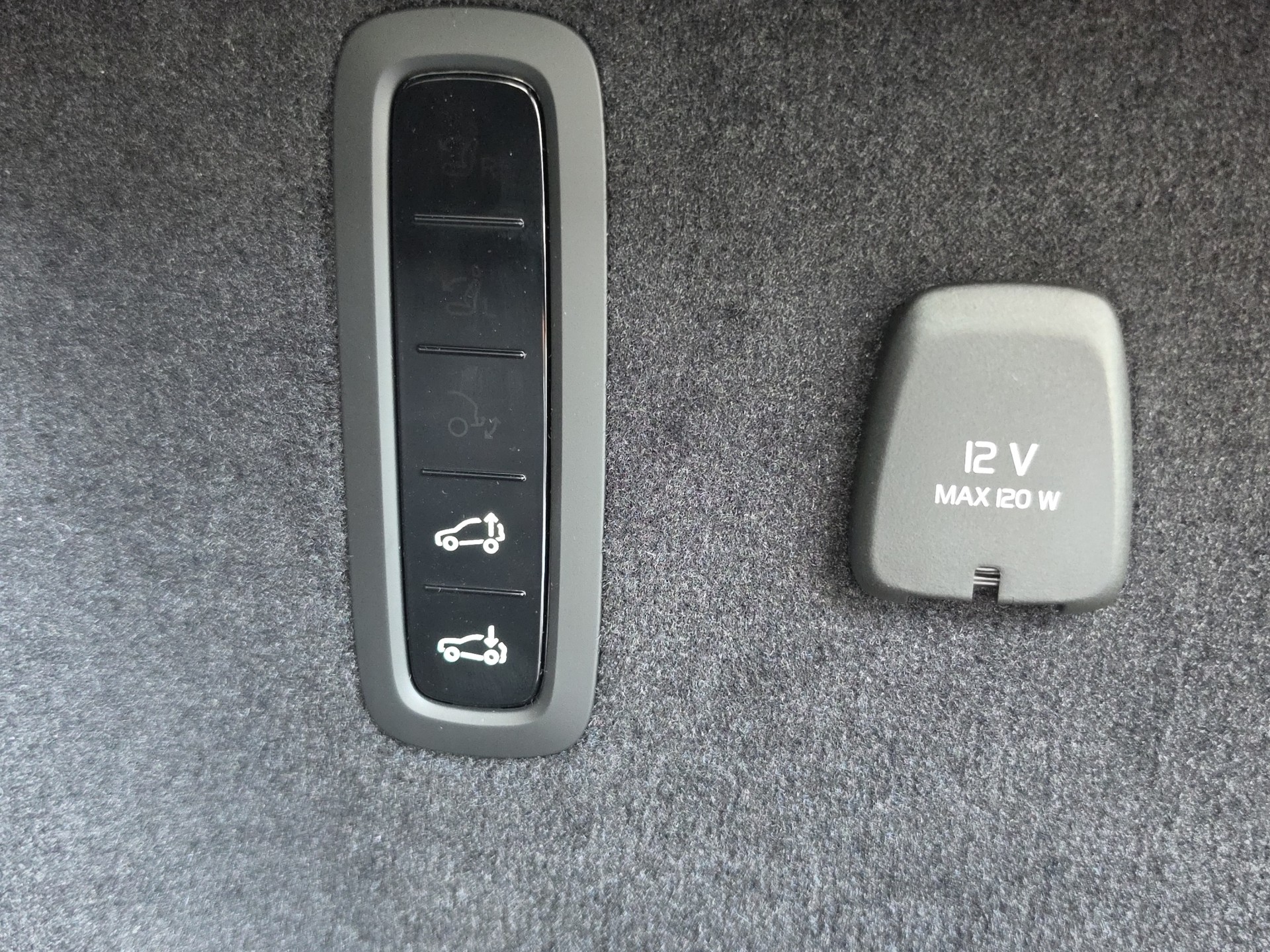 VOLVO ES90 Ultra-image-21