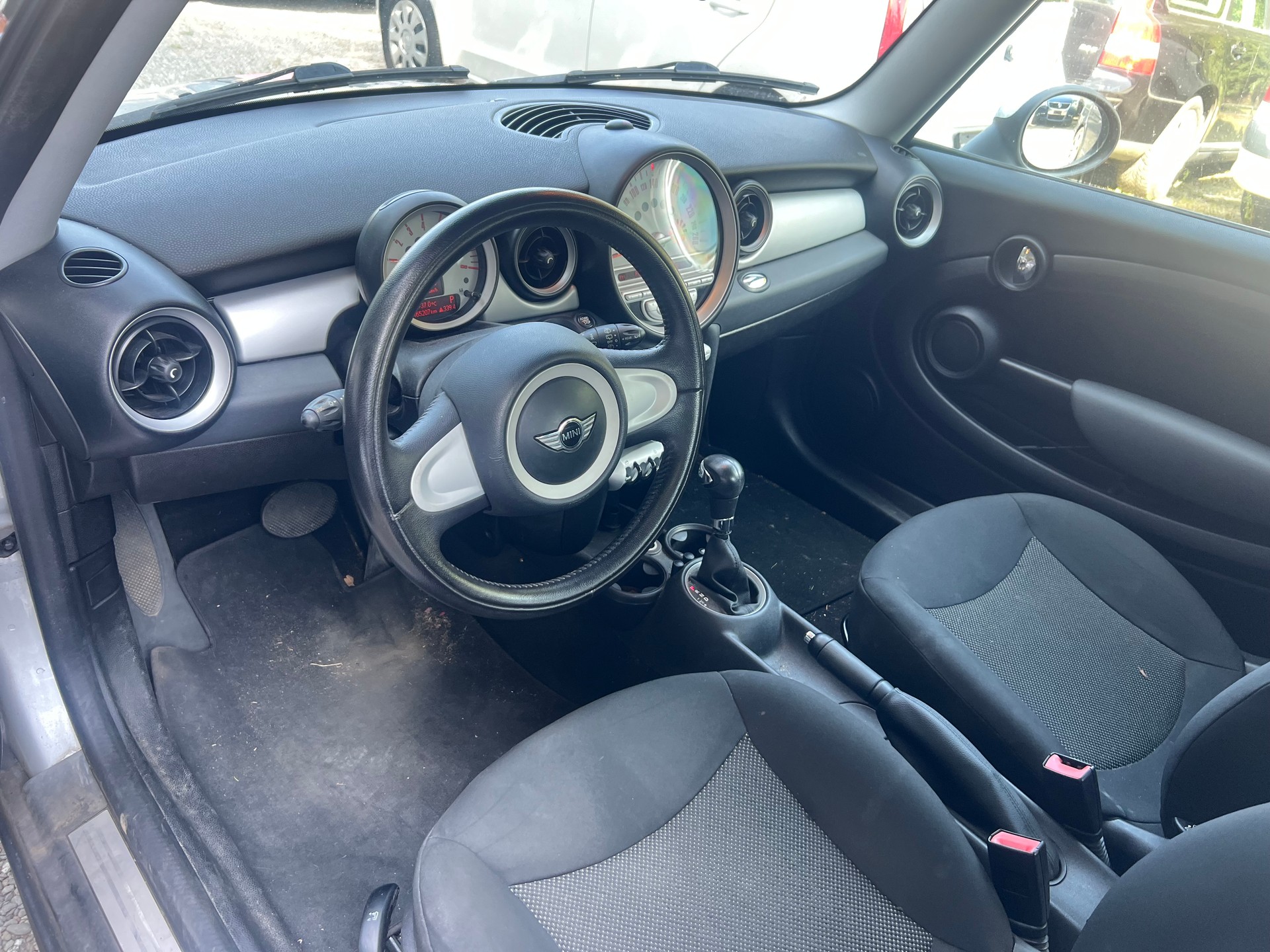 MINI One Steptronic-image-7
