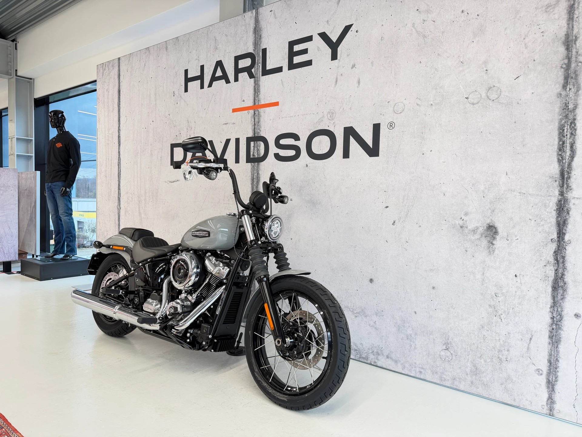 HARLEY-DAVIDSON FXBB Street Bob 117-showroom-element-1